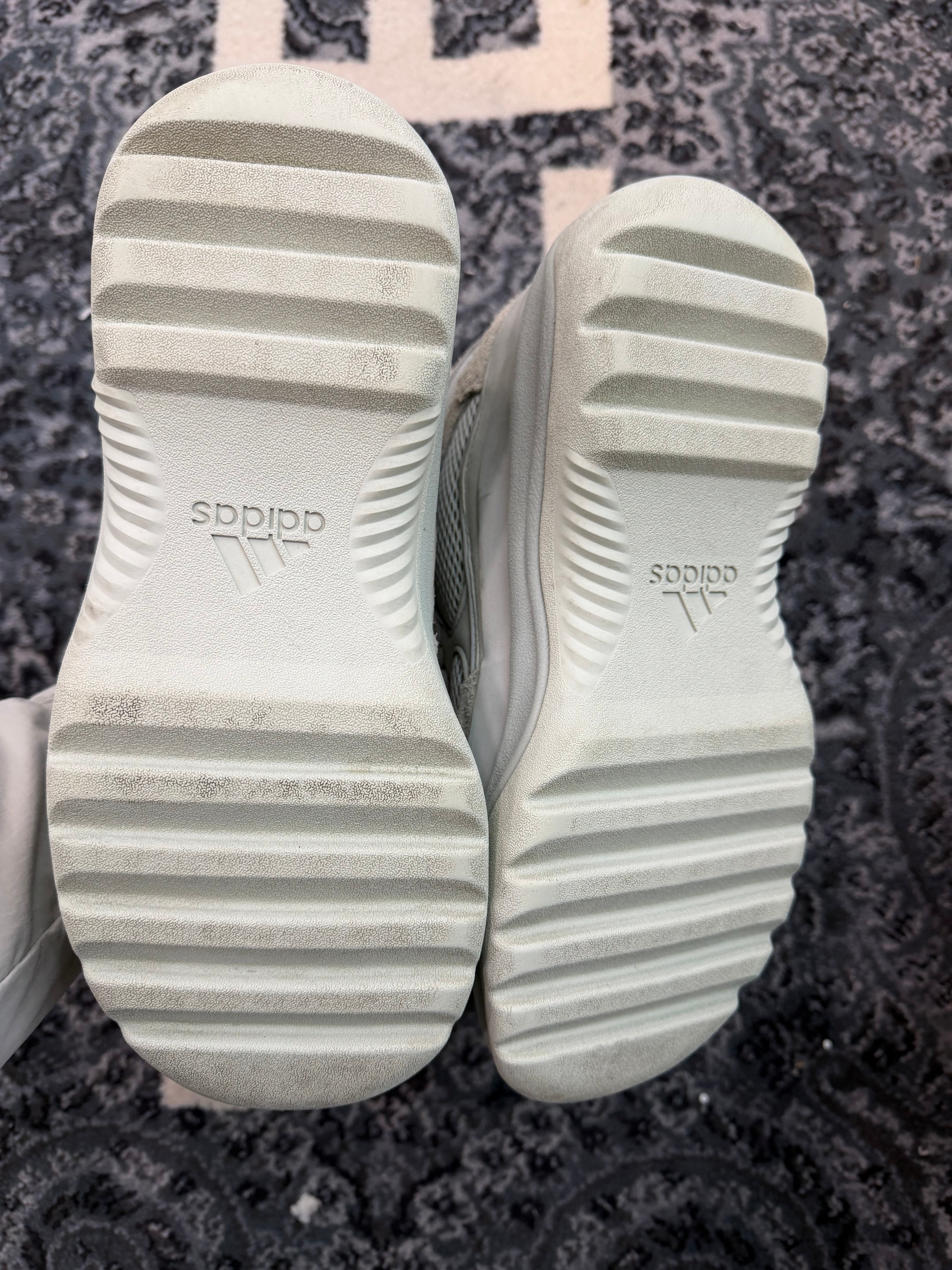 Yeezy Desert Boot “Salt”