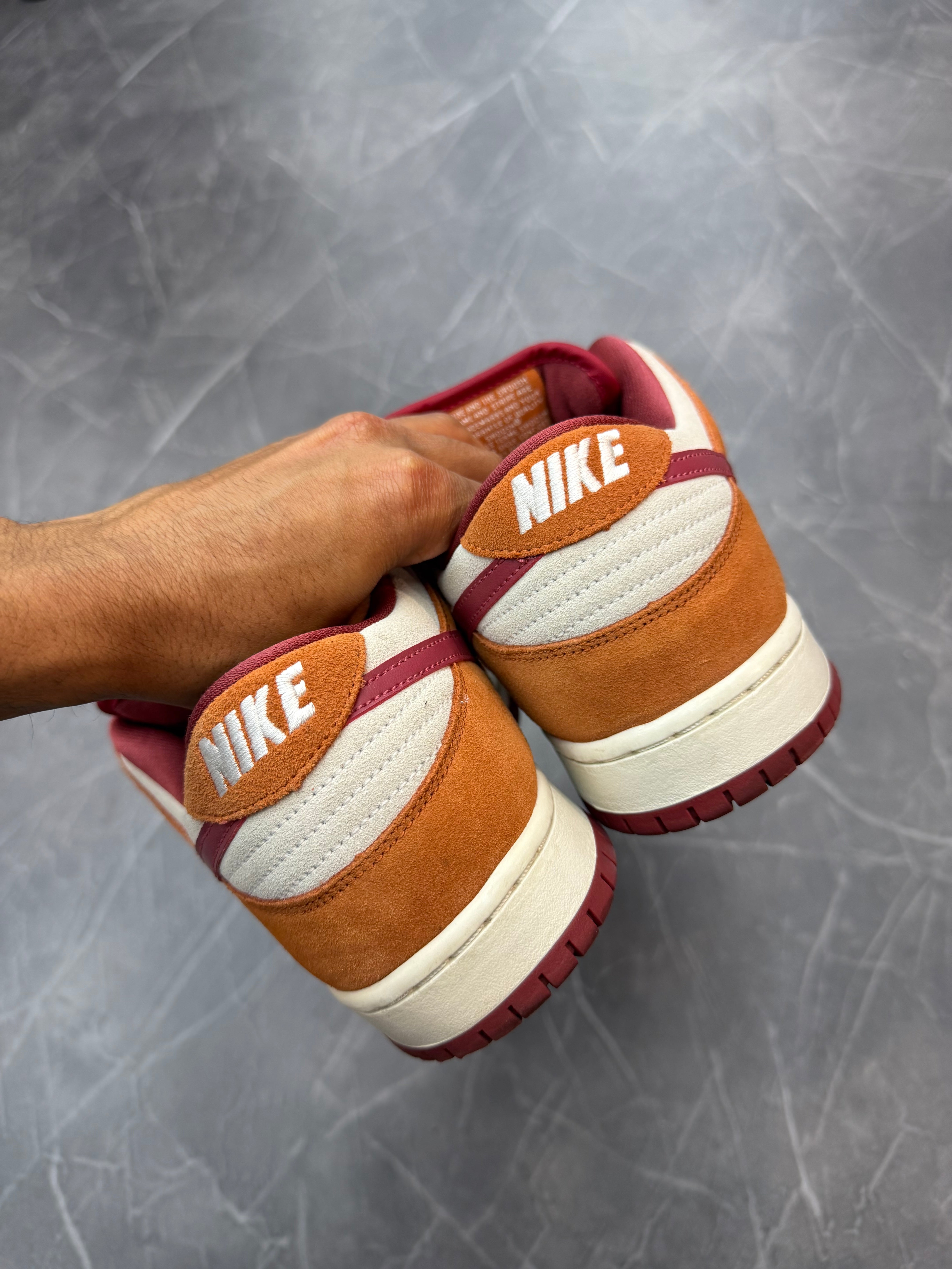 Nike SB Dunk Low “Dark Russet Cedar”