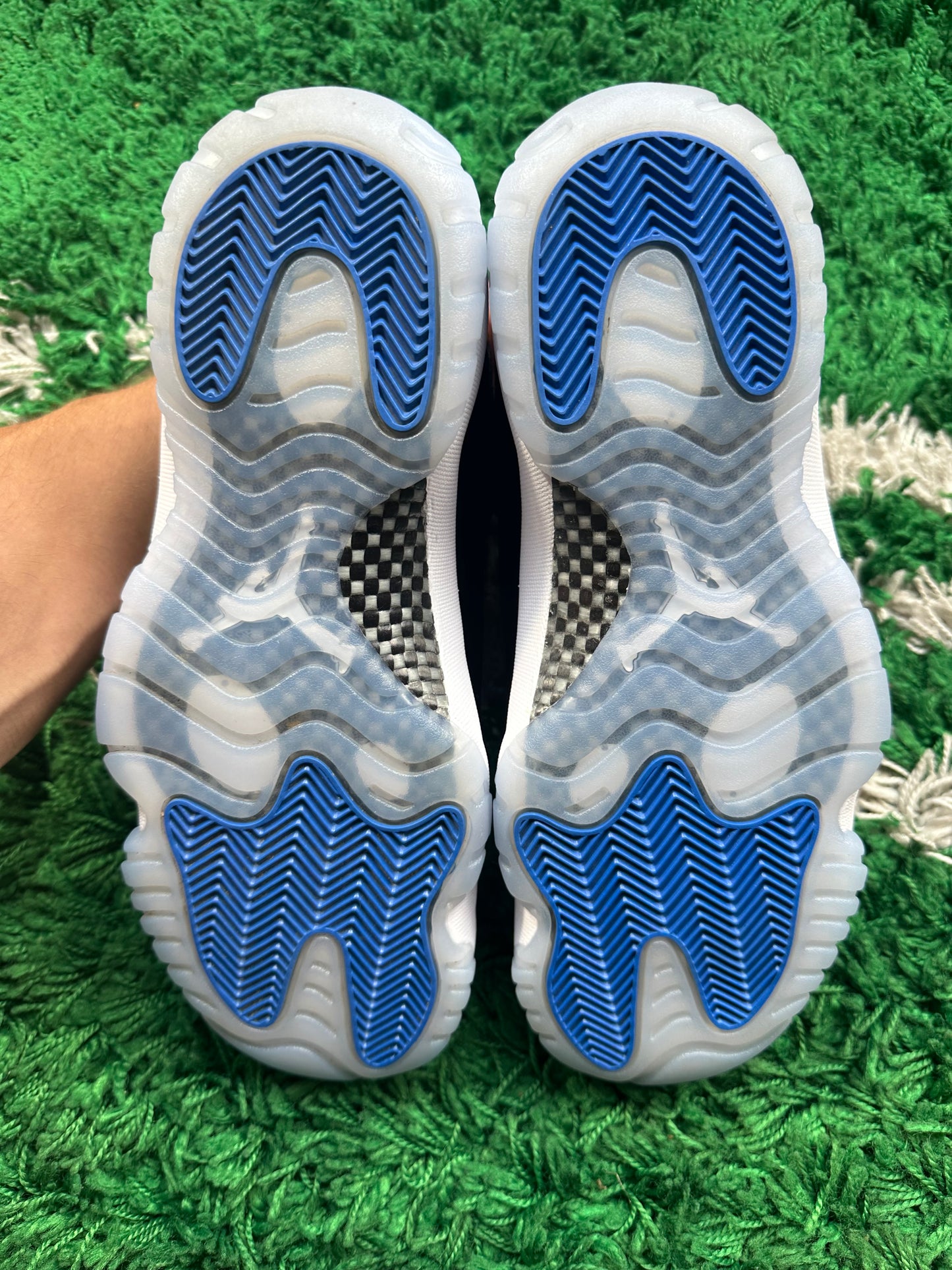 Jordan 11 Low “Space Jam”