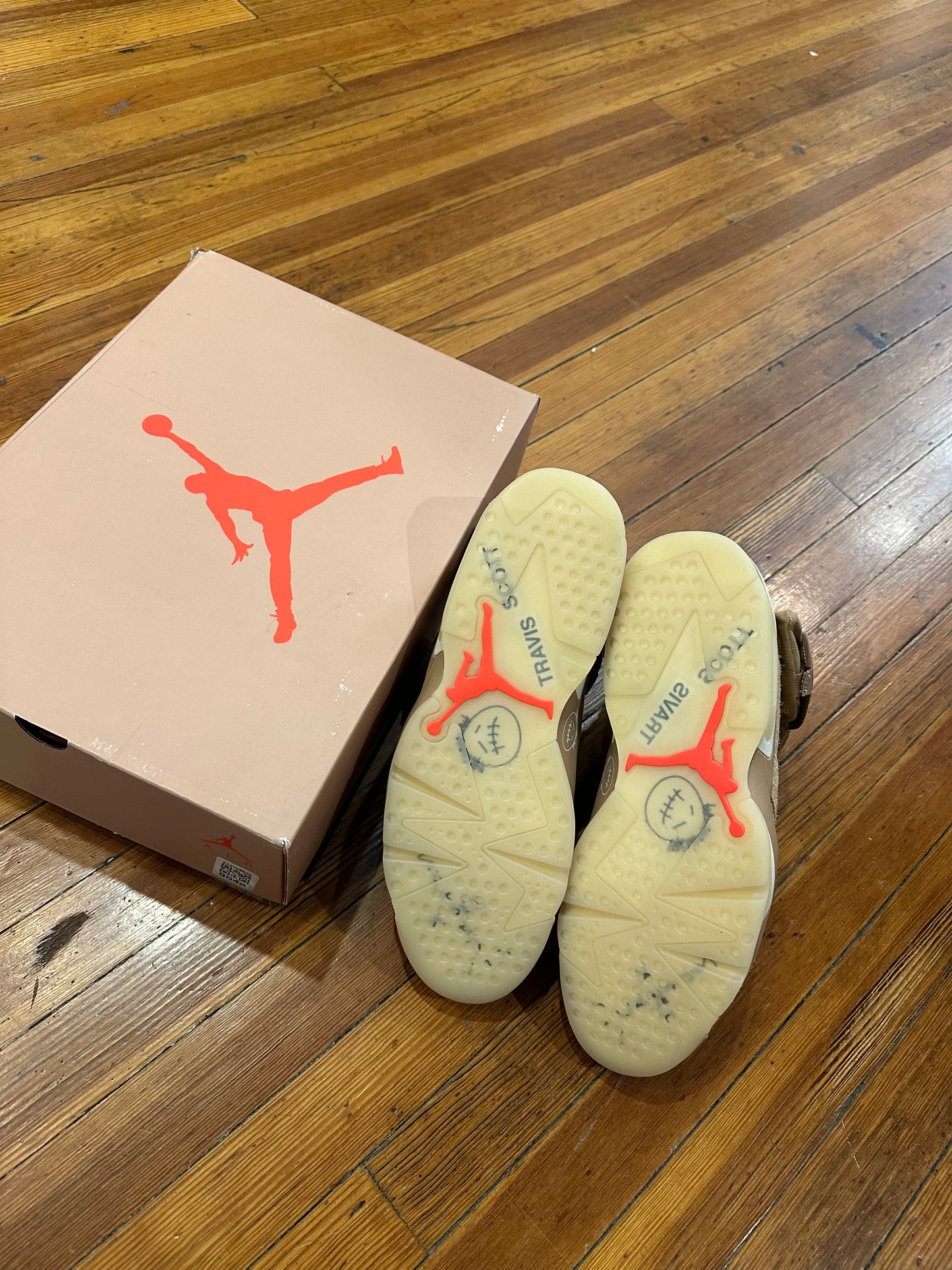 Travis Scott Jordan 6 “British Khaki”
