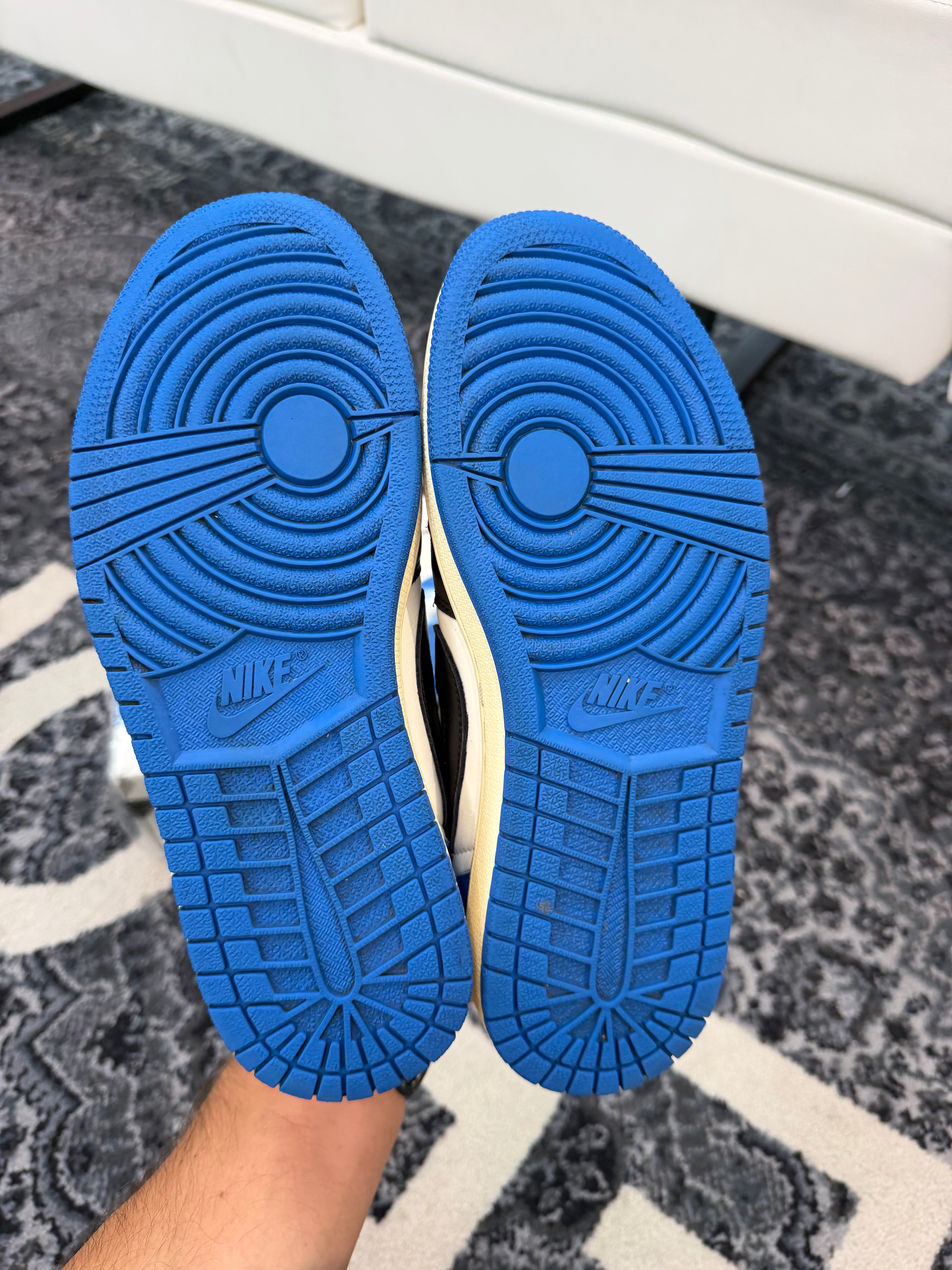 Jordan 1 Low x Travis Scott “Fragment”