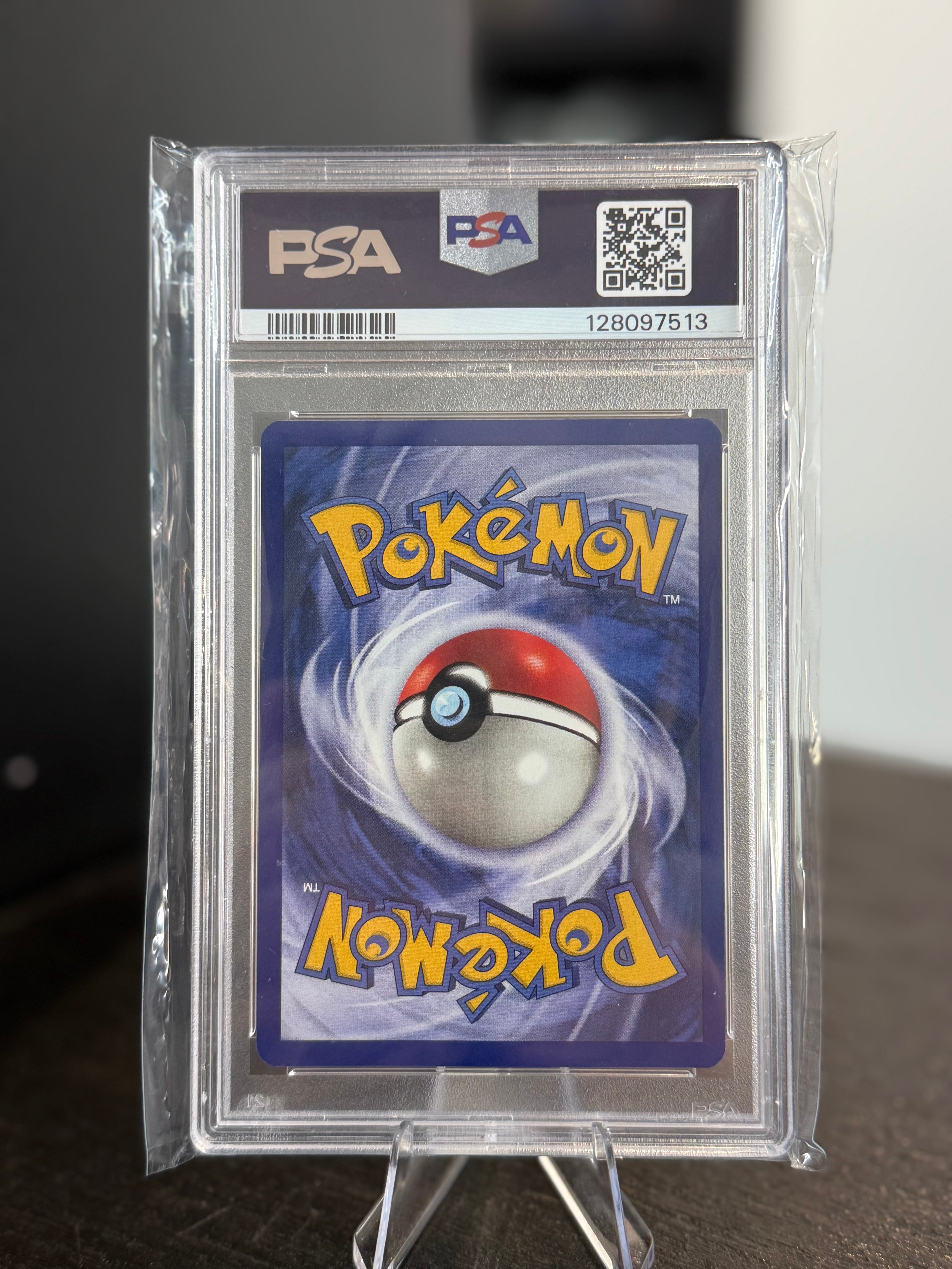 Vaporeon Jungle #28 (PSA 8)