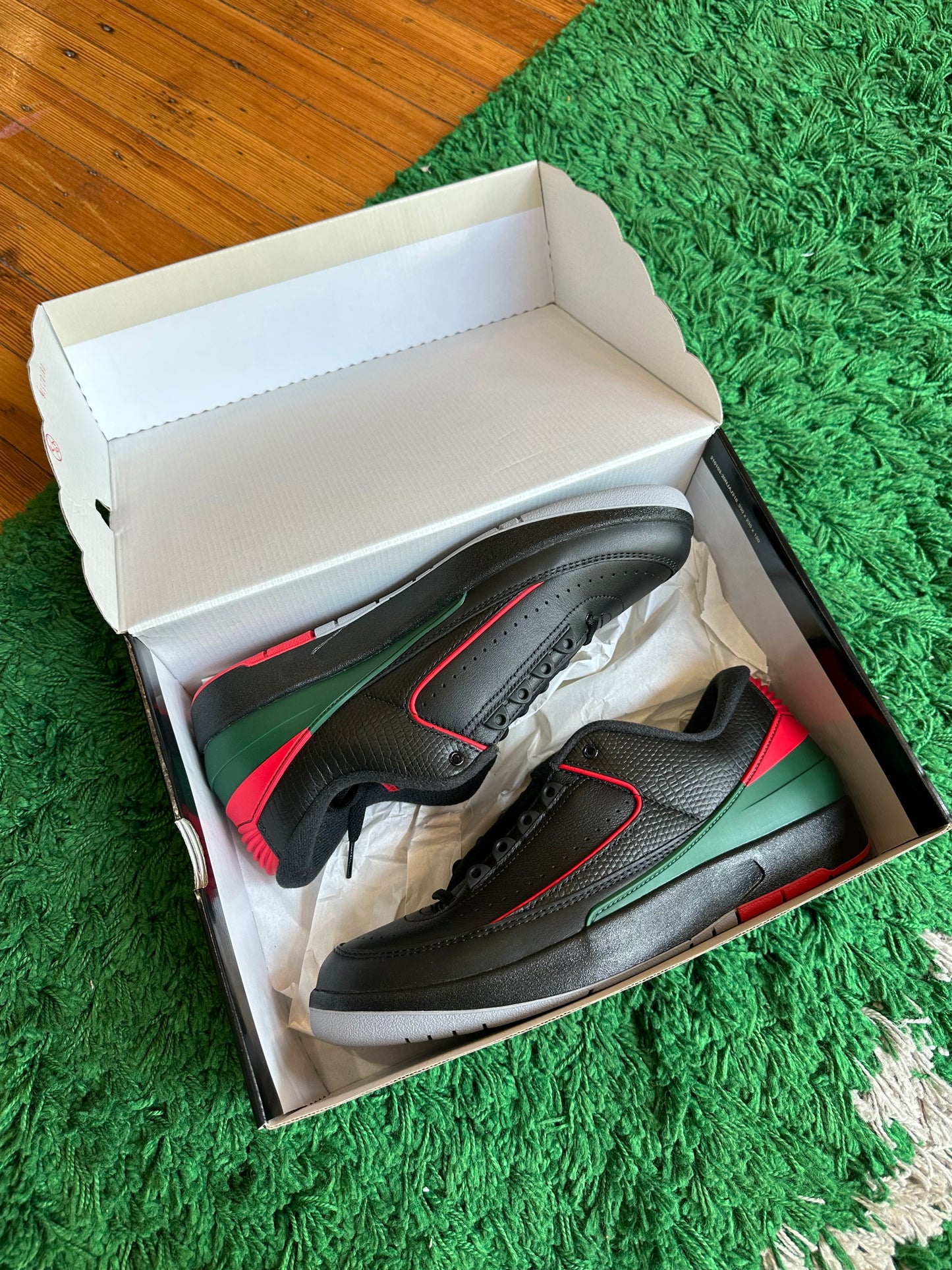 Jordan 2 Low “Christmas”