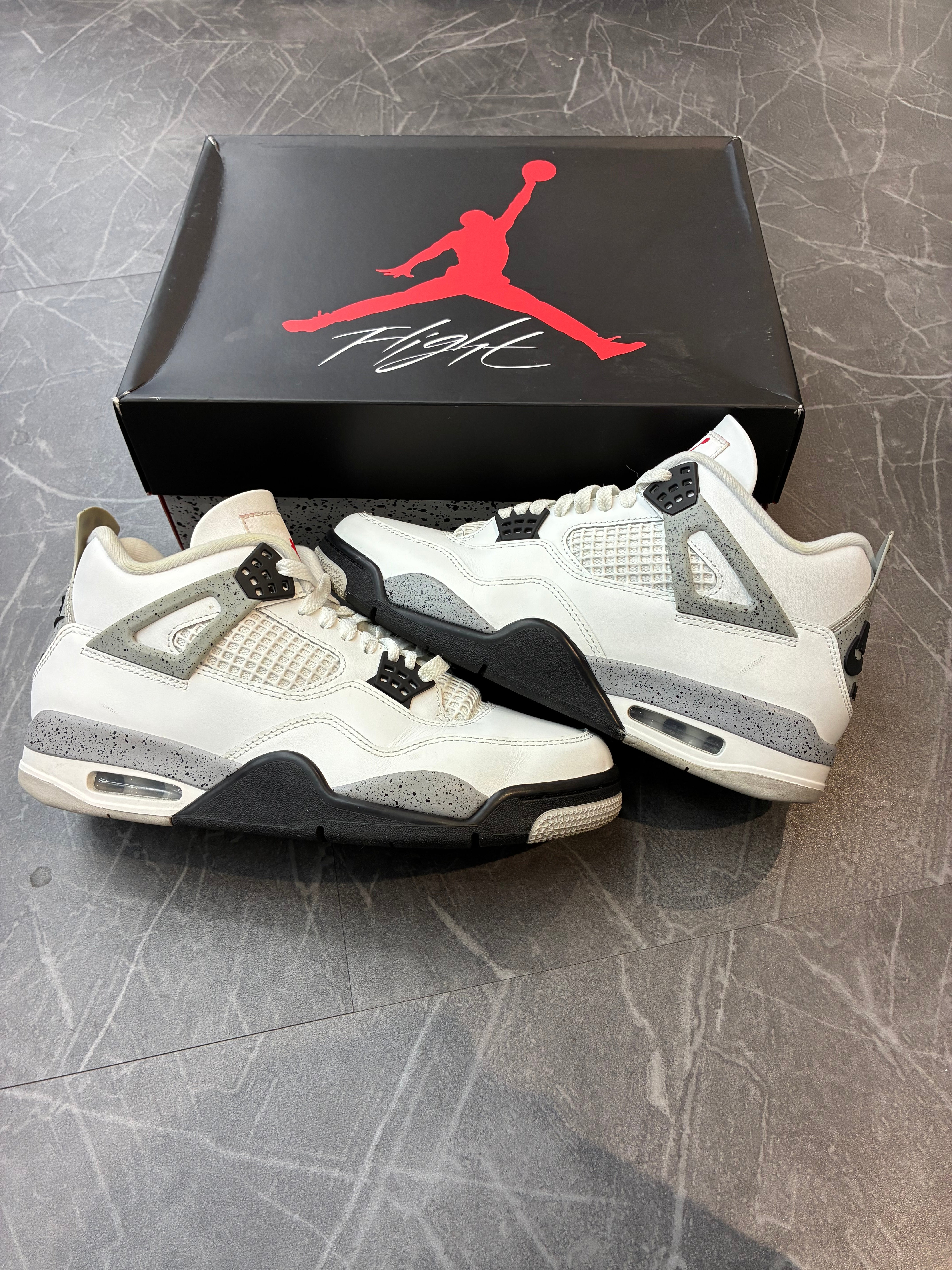 Jordan 4 “White Cement”