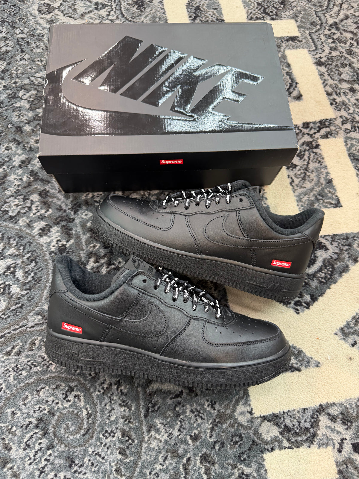 Nike Air Force 1 Low Supreme “Black”