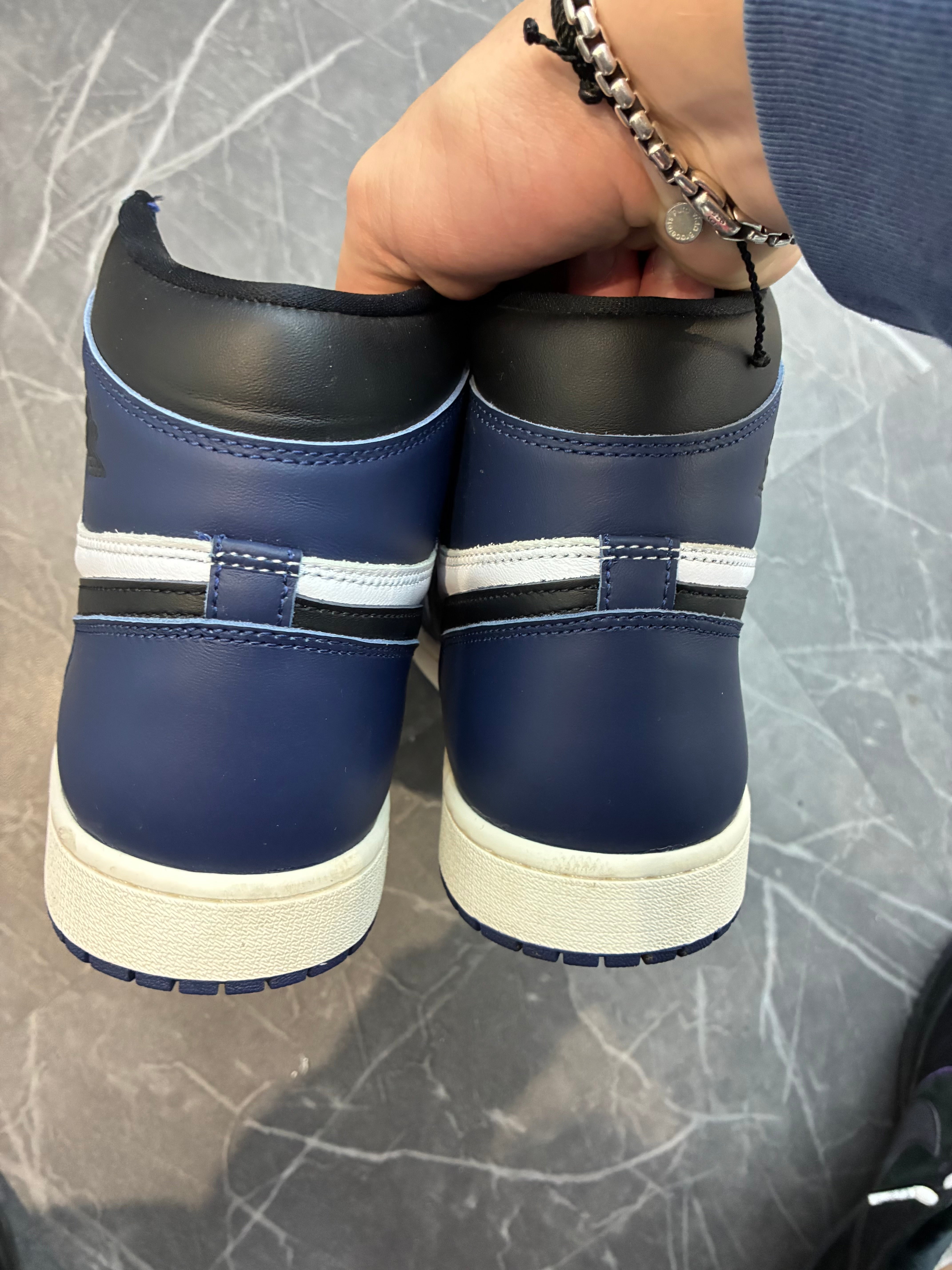 Jordan 1 High “Midnight Navy”