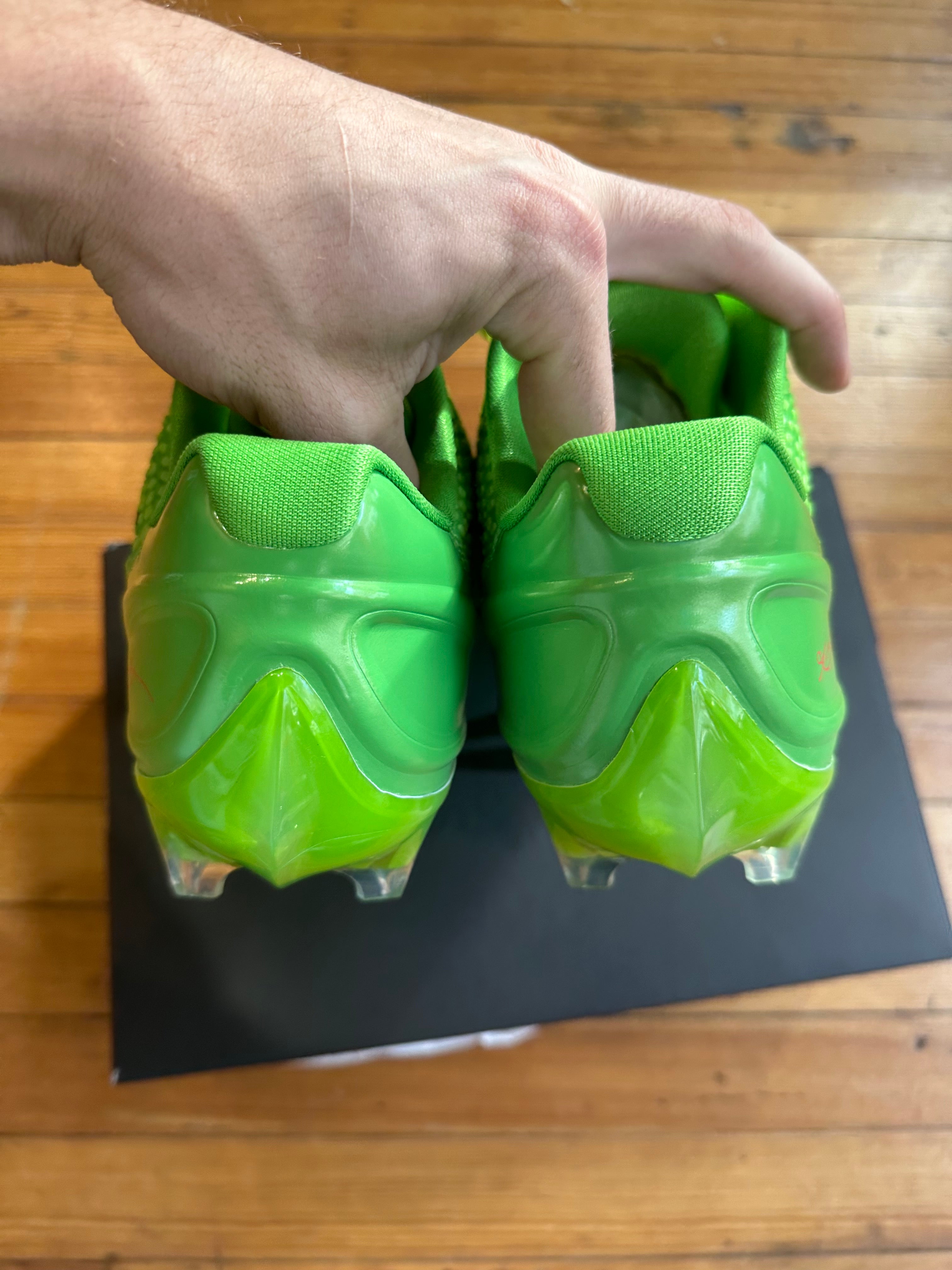 Nike Vapor Edge Kobe 6 “Grinch”