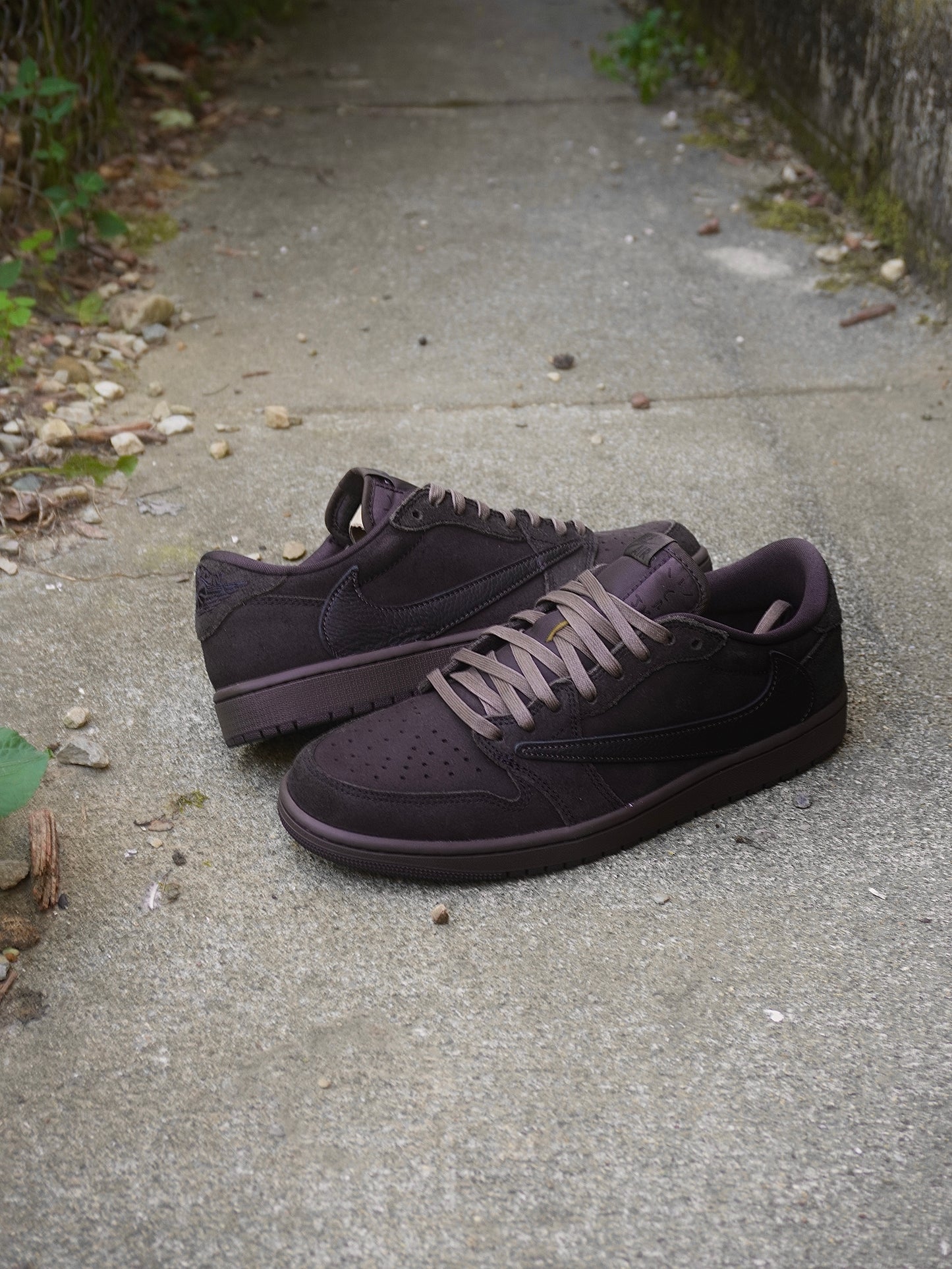 Travis Scott Jordan 1 Low “Velvet Brown”