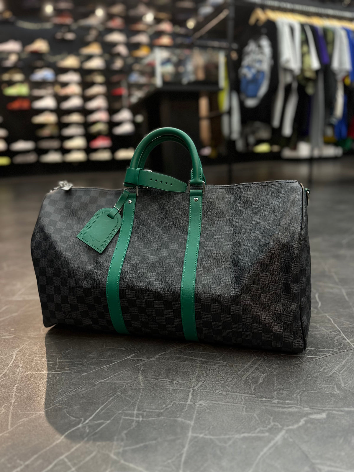 Louis Vuitton Keepall Bandoulière 'Black Damier Graphite Canvas/Green' 55