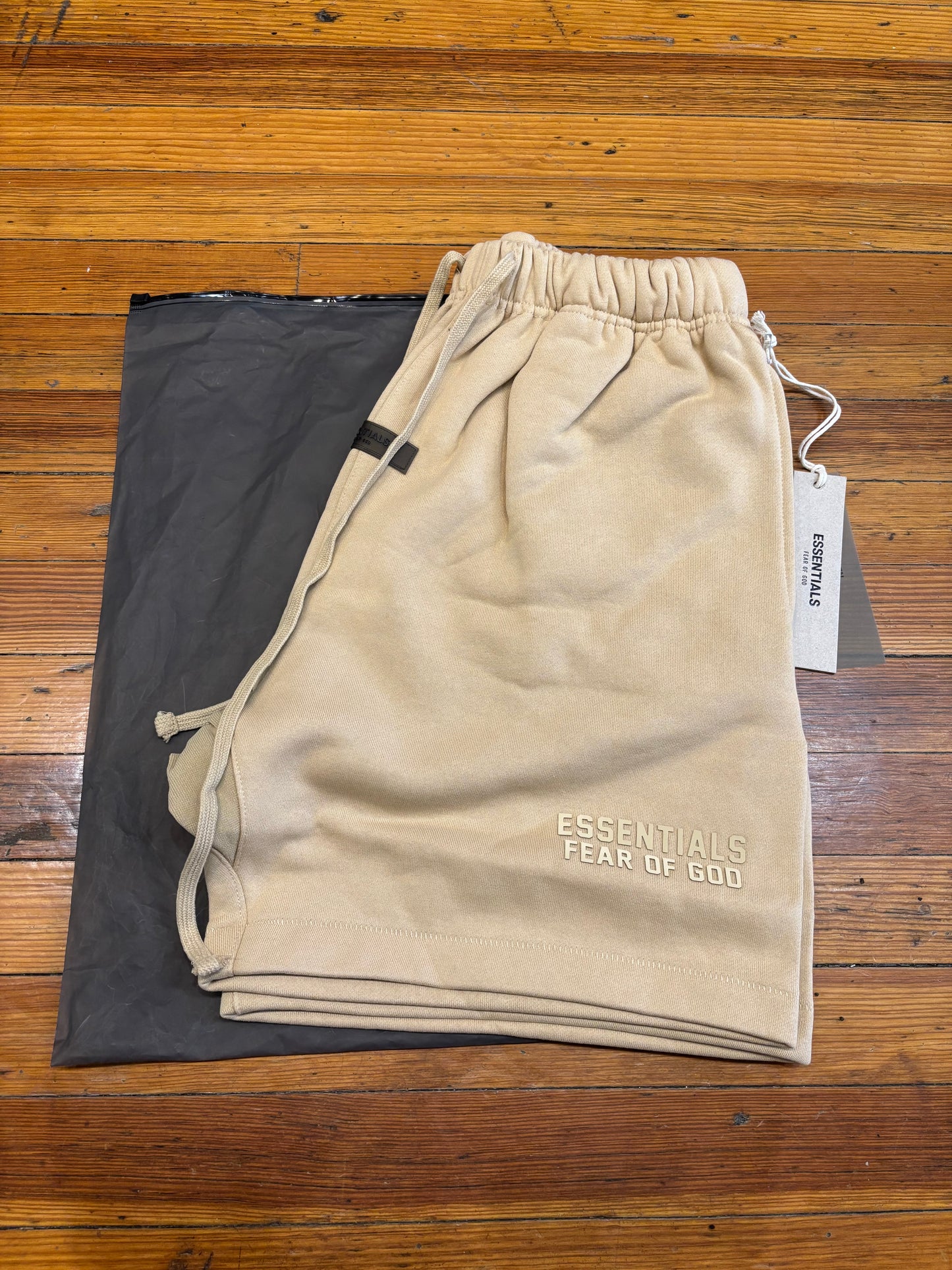 Essentials Sweatshorts “Sand”