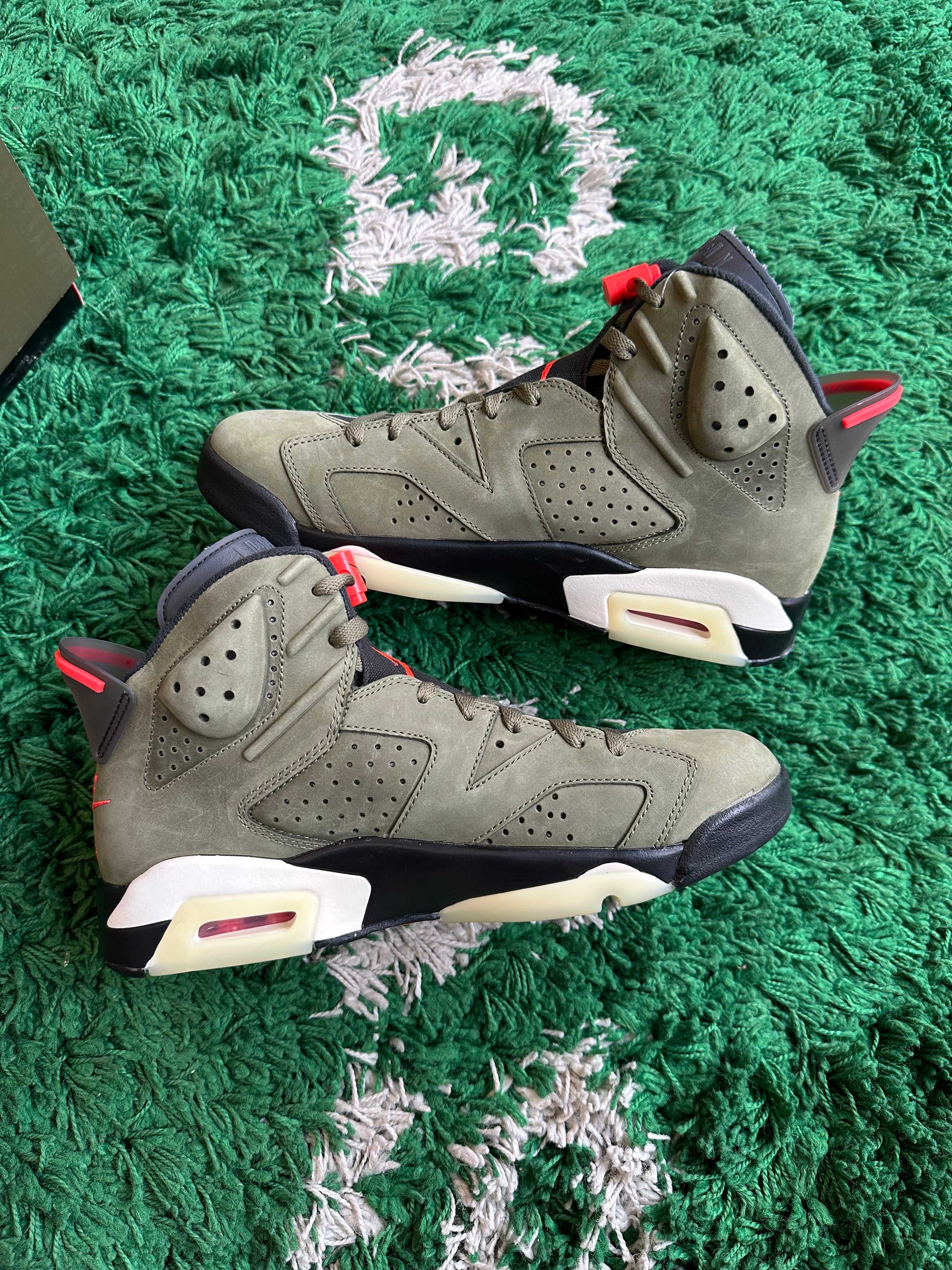 Jordan 6 Travis Scott “Olive”
