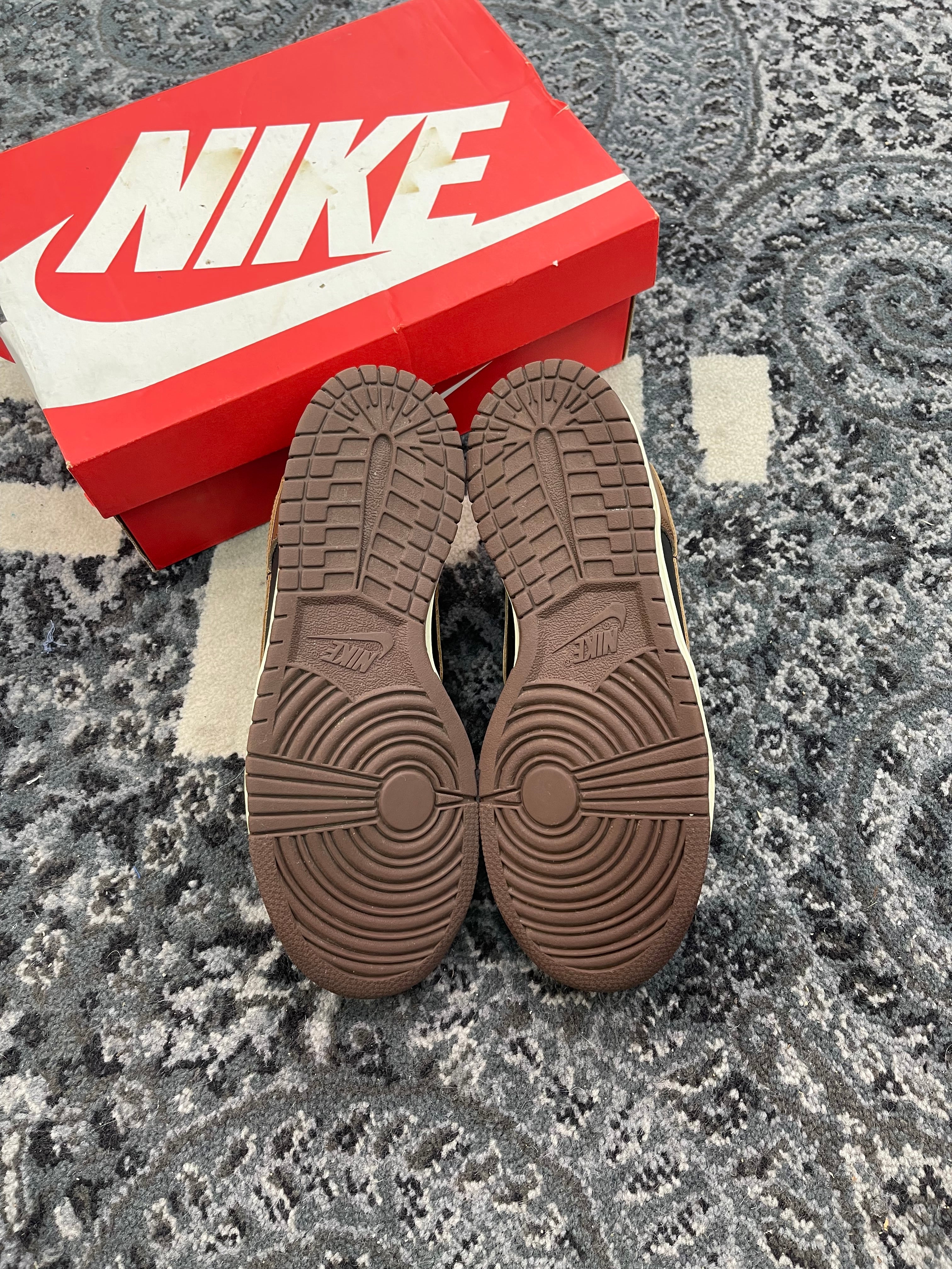 Nike Dunk Low “Brown Black”