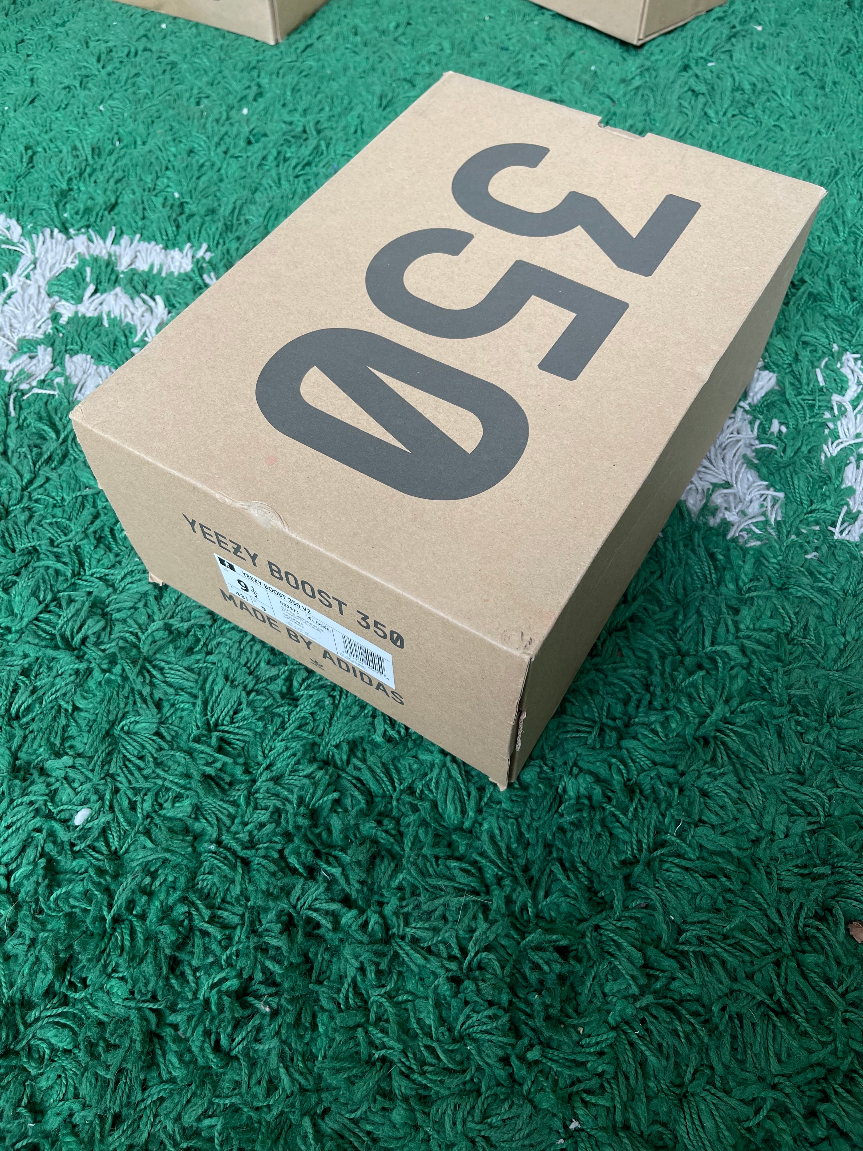 Yeezy 350 “Blue Tint”