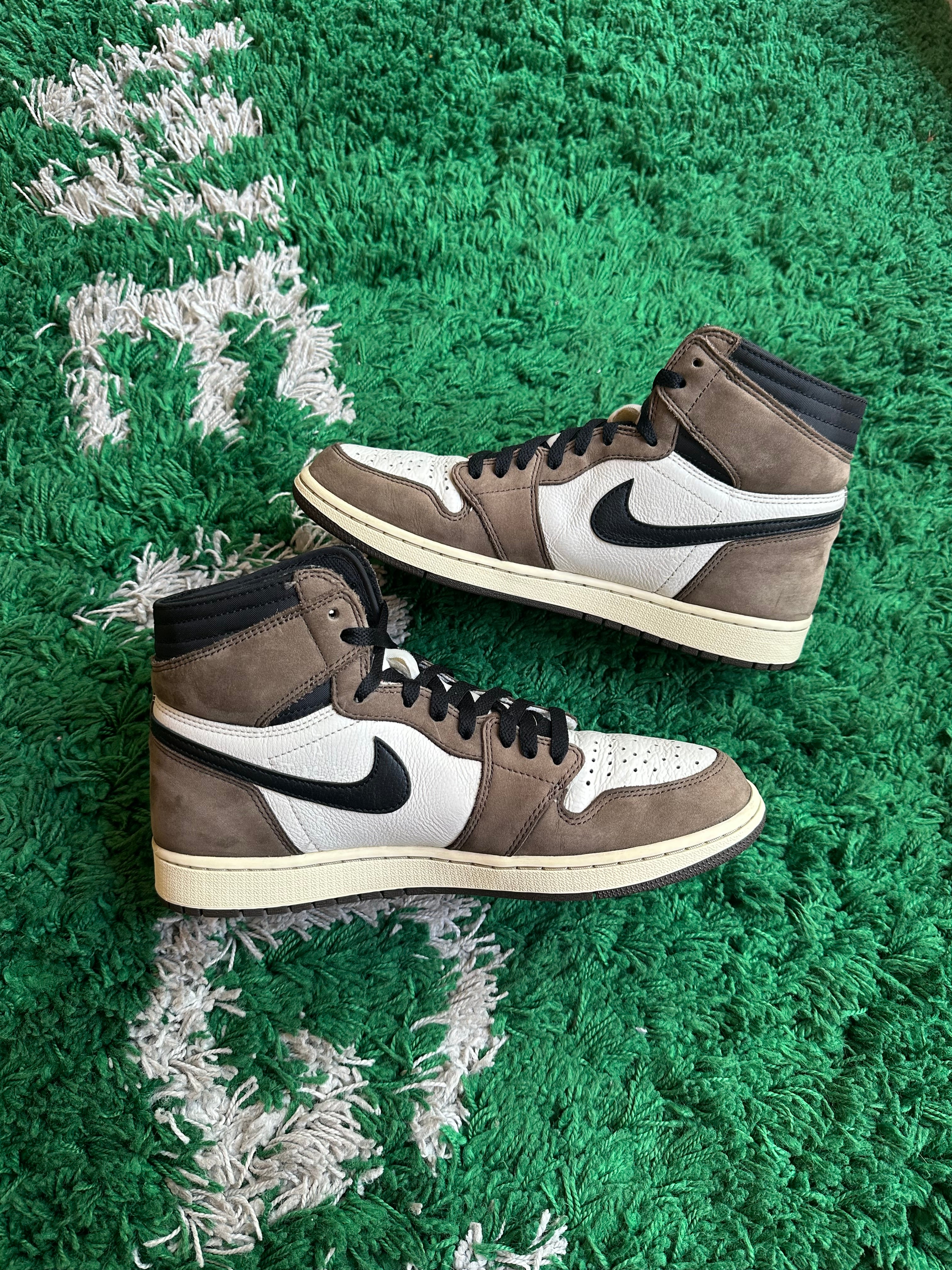 Jordan 1 High Travis Scott “Mocha”