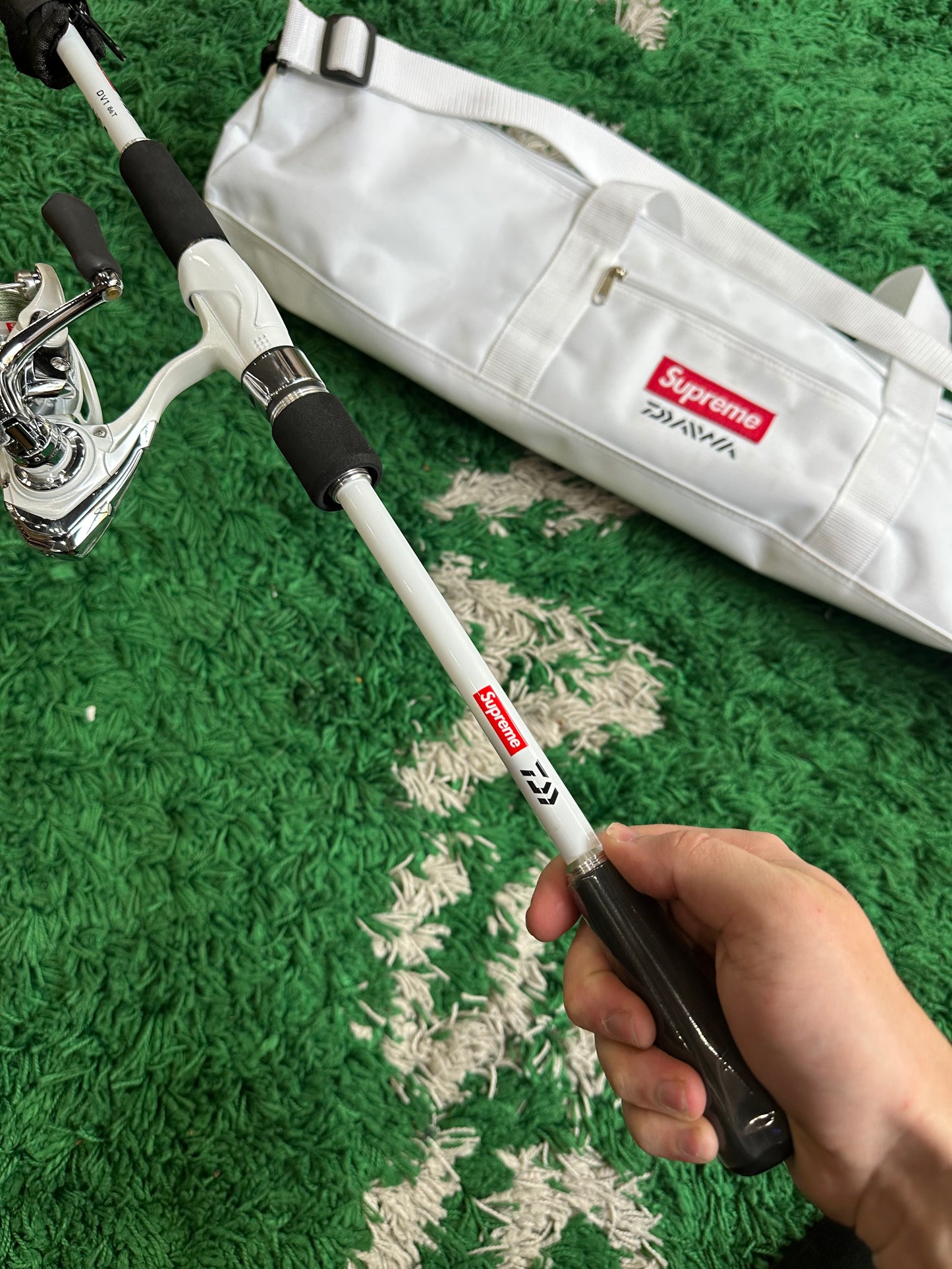 Supreme Daiwa DV1 Fishing Rod & Reel