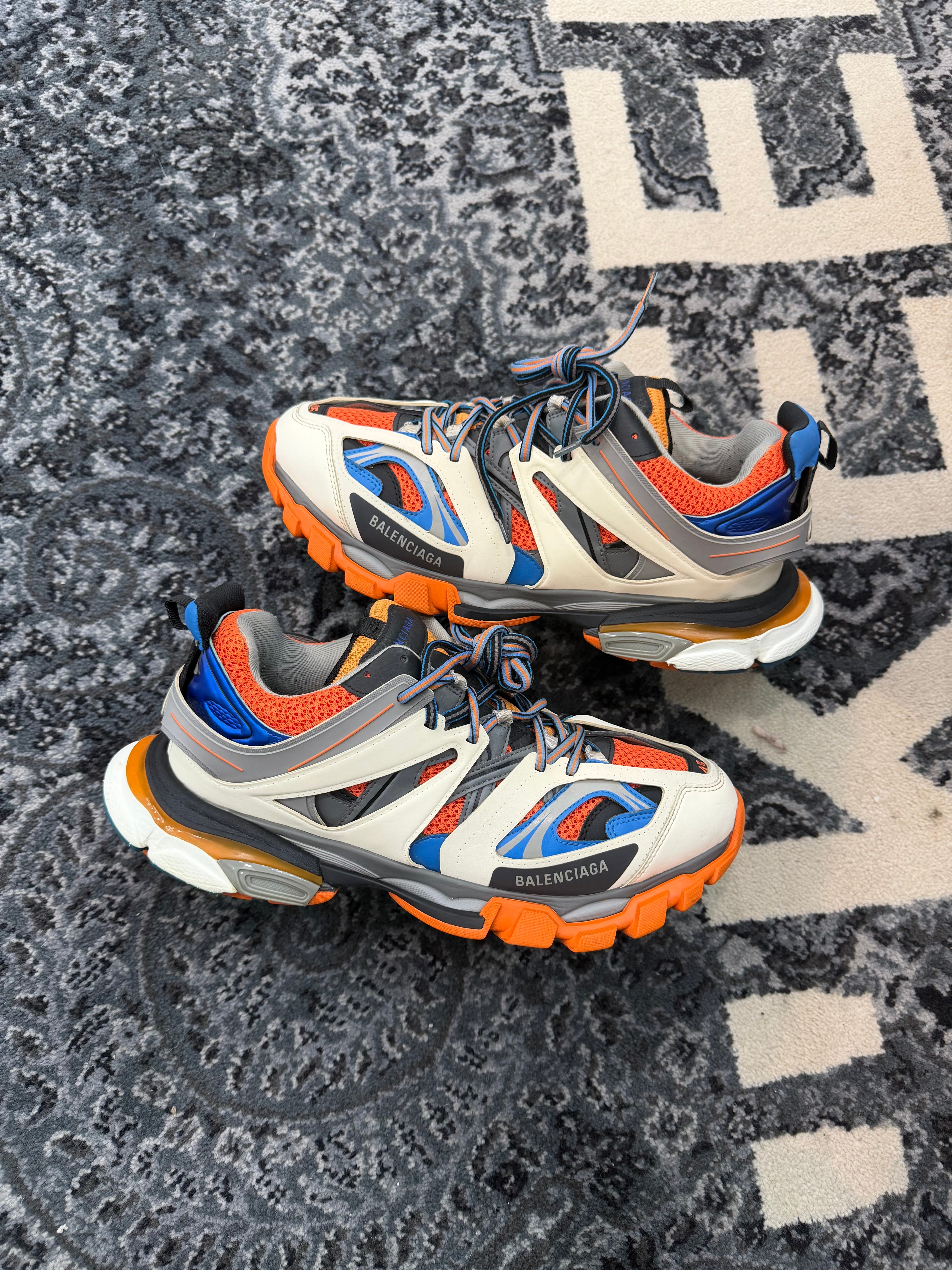 Balenciaga Track “Orange Blue”