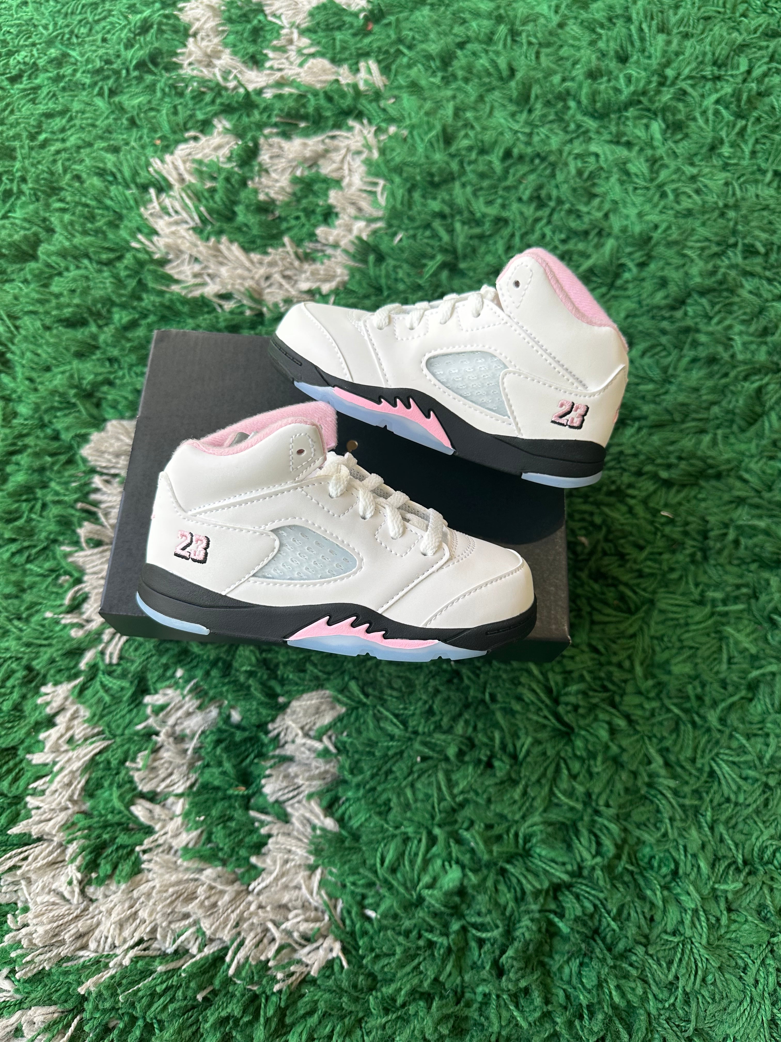 Jordan 5 “Medium Soft Pink”