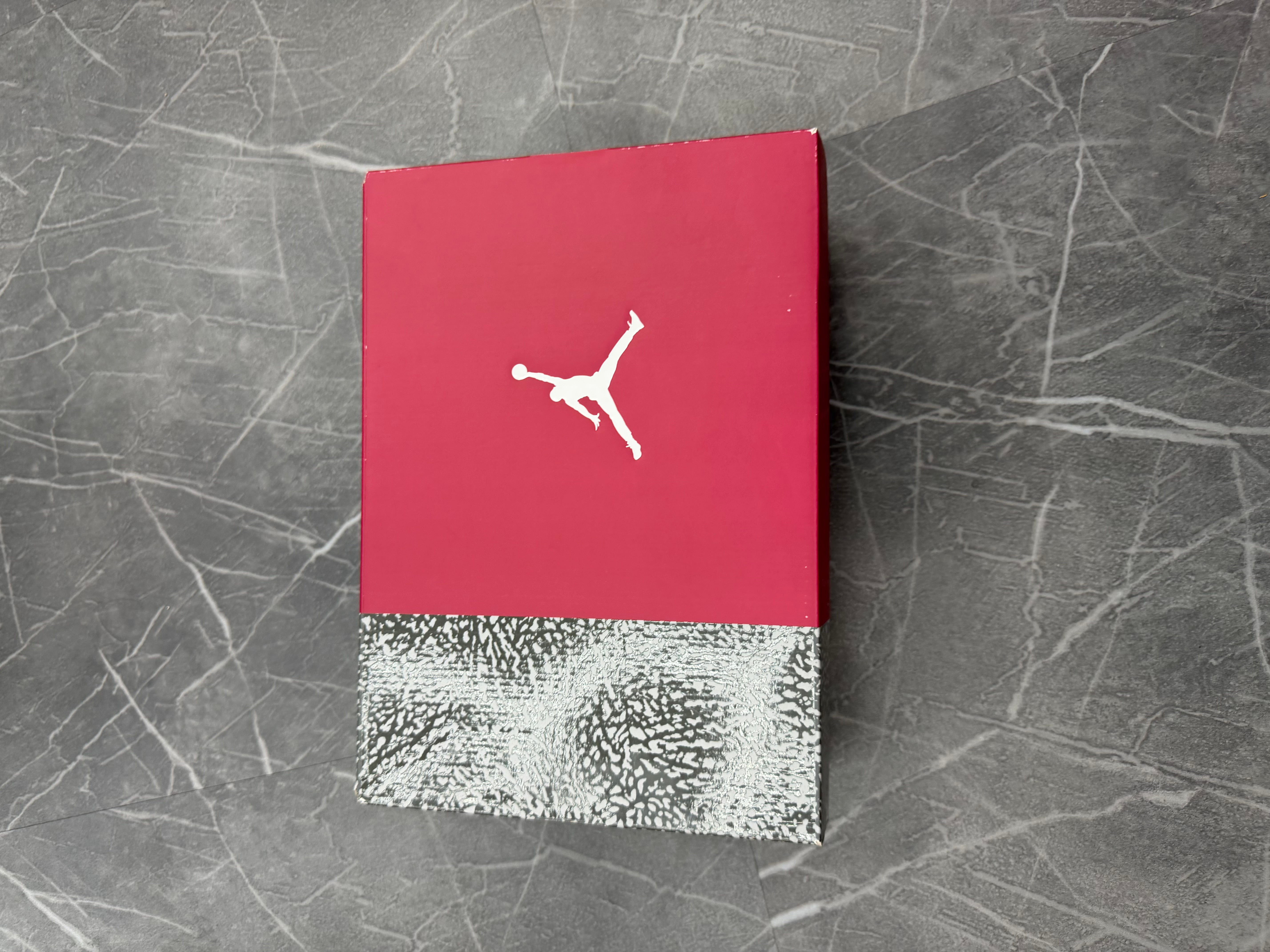 Jordan 3 “Cardinal Red”