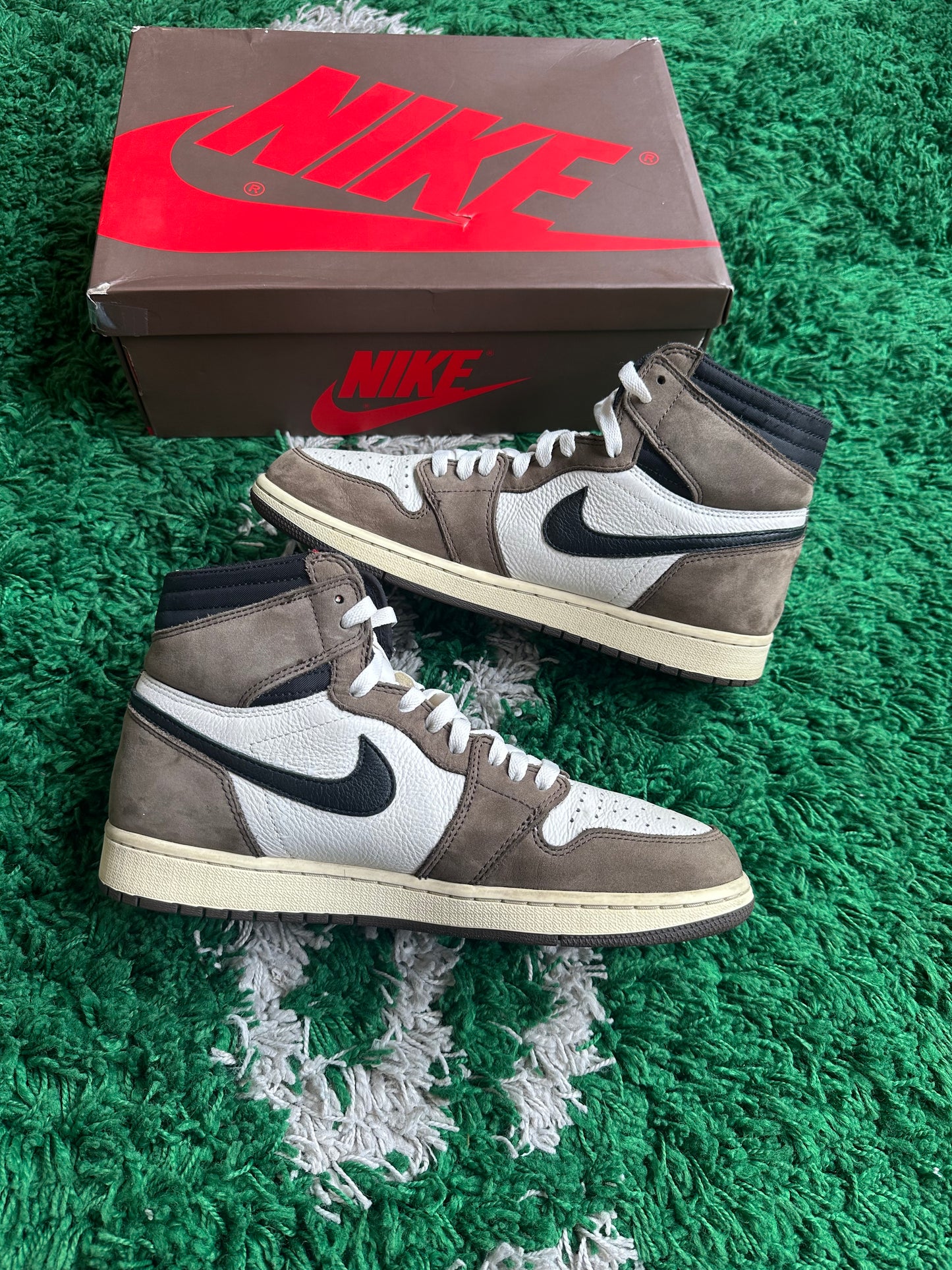 Jordan 1 Travis Scott High “Mocha”