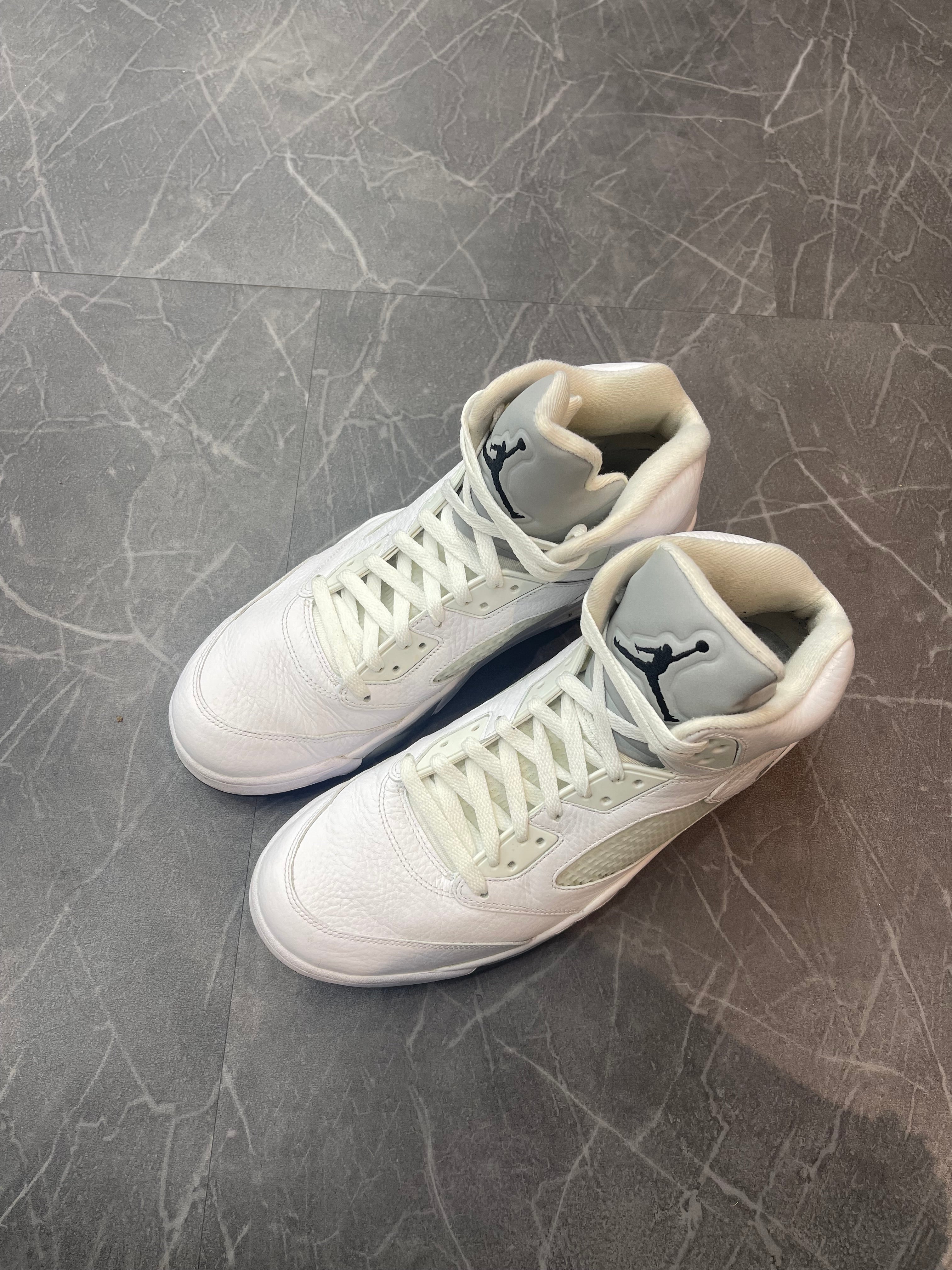 Jordan 5 “White Metallic” (2015)