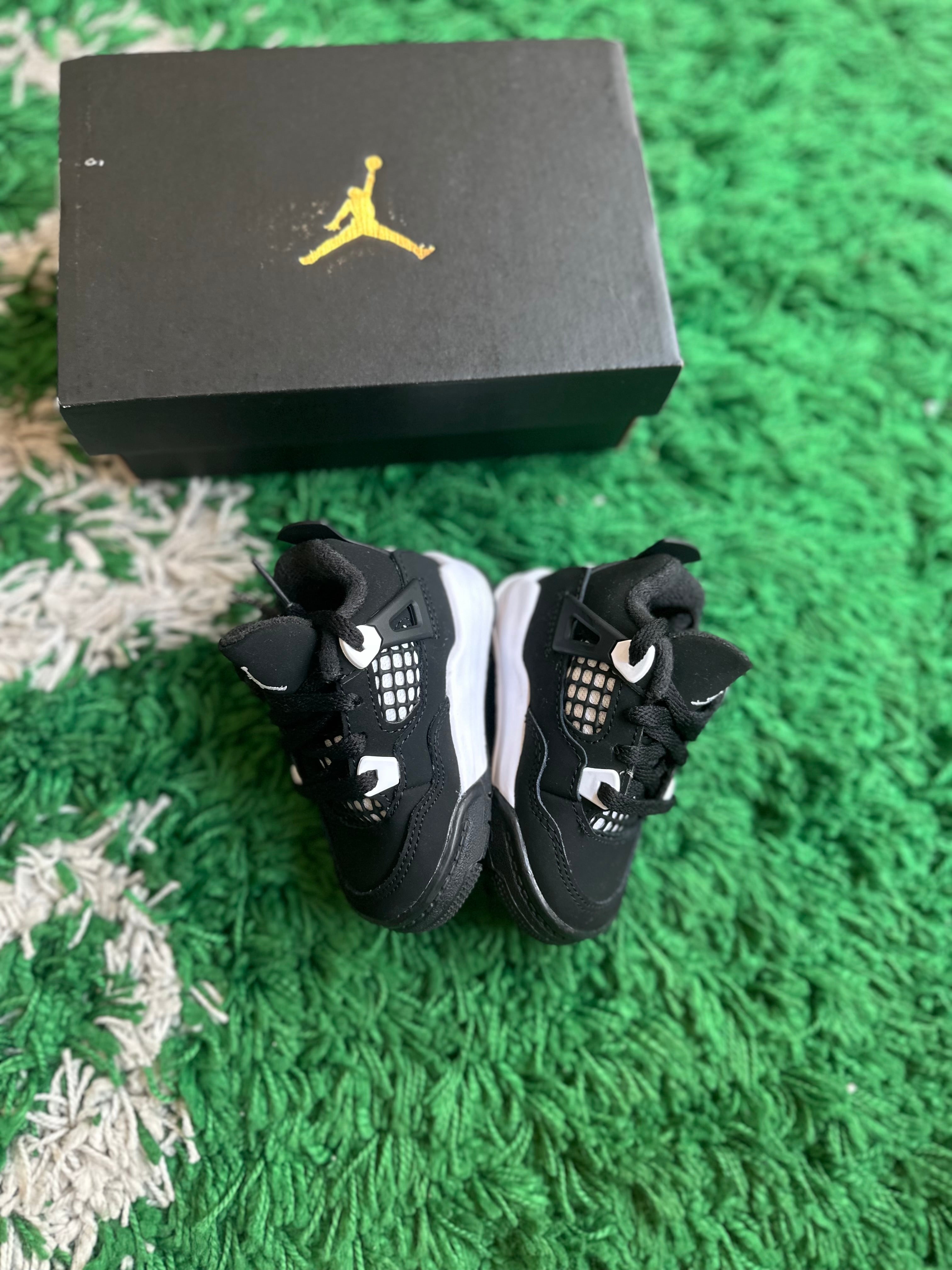 Jordan 4 “White Thunder” TD