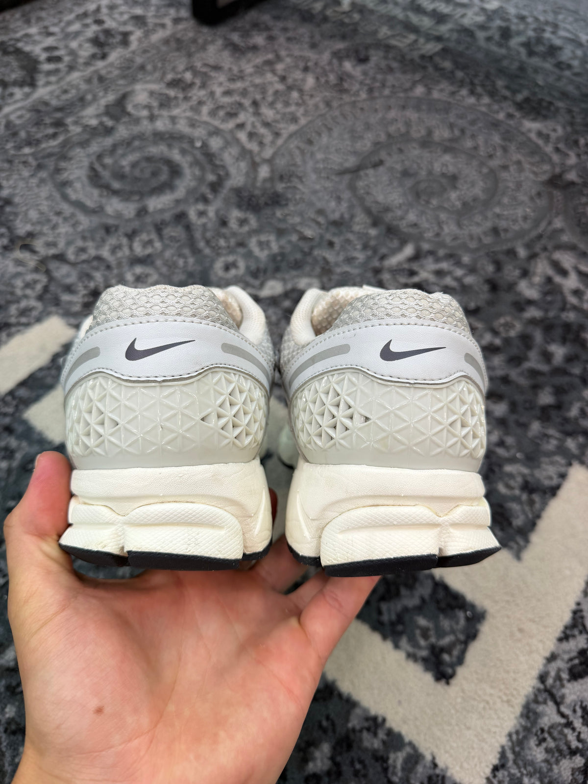Nike Zoom Vomero 5 “Photon Dust Metallic Silver”