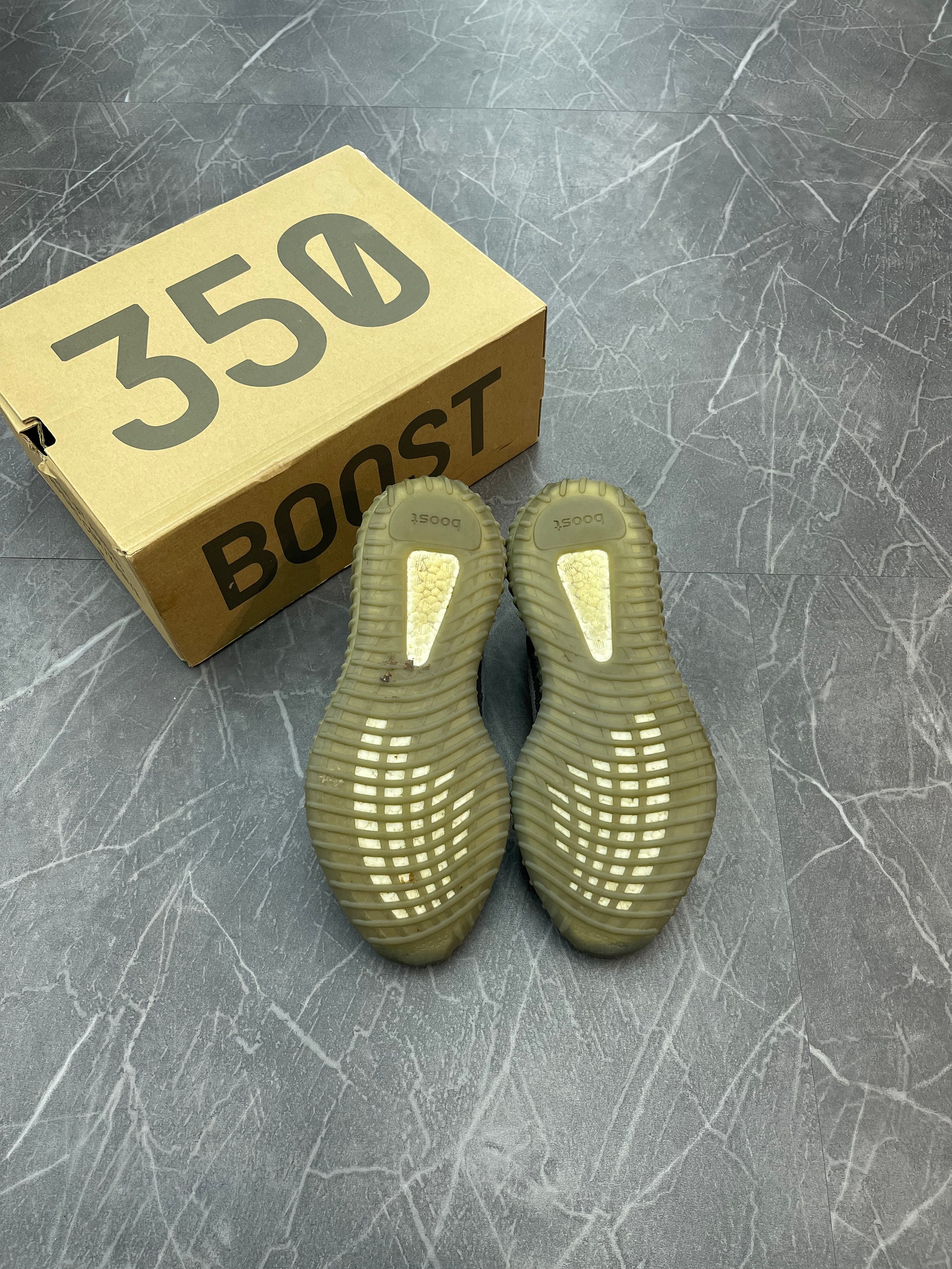 Yeezy 350 “Beluga 2.0”