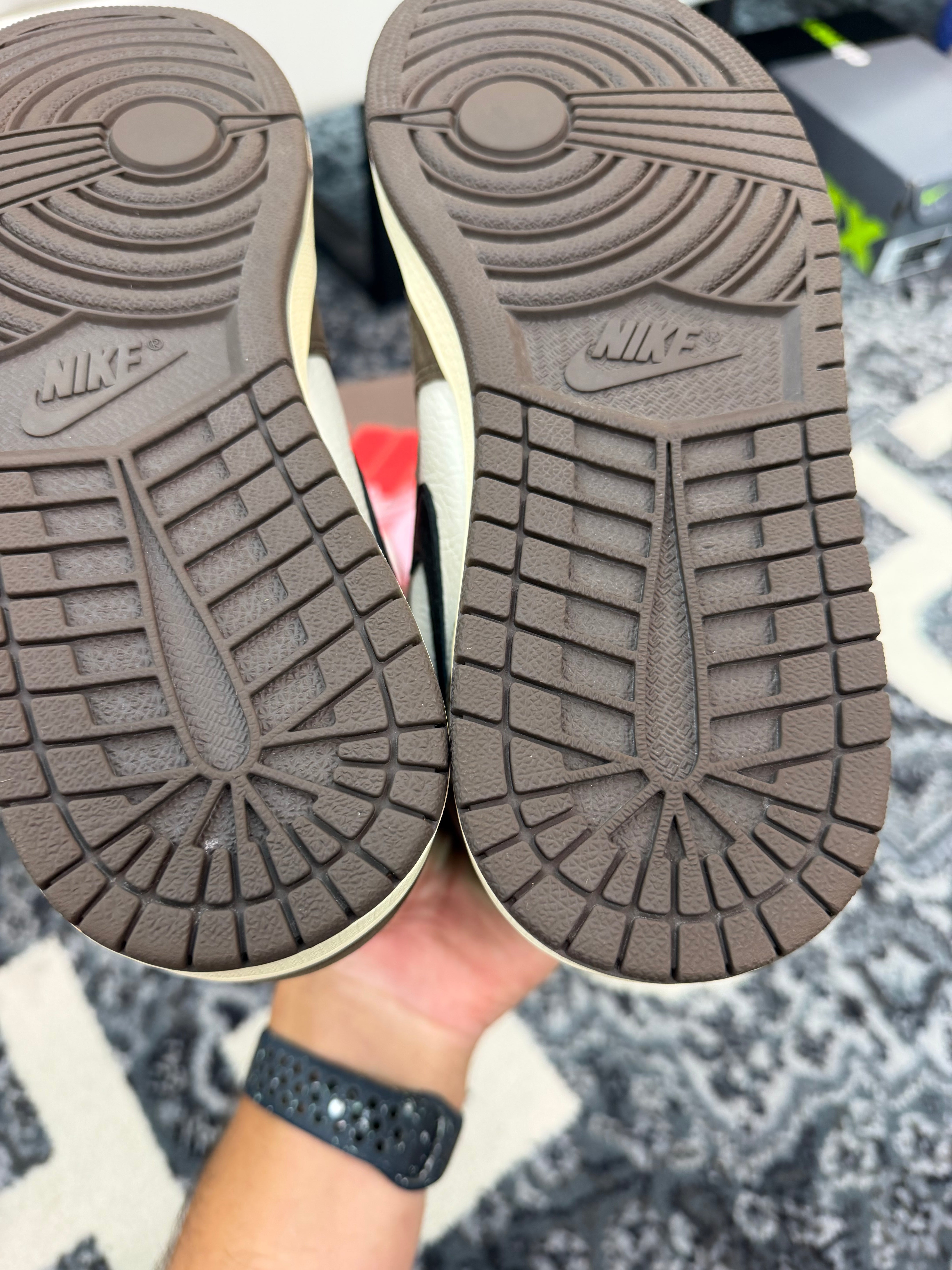 Jordan 1 High x Travis Scott “Mocha”