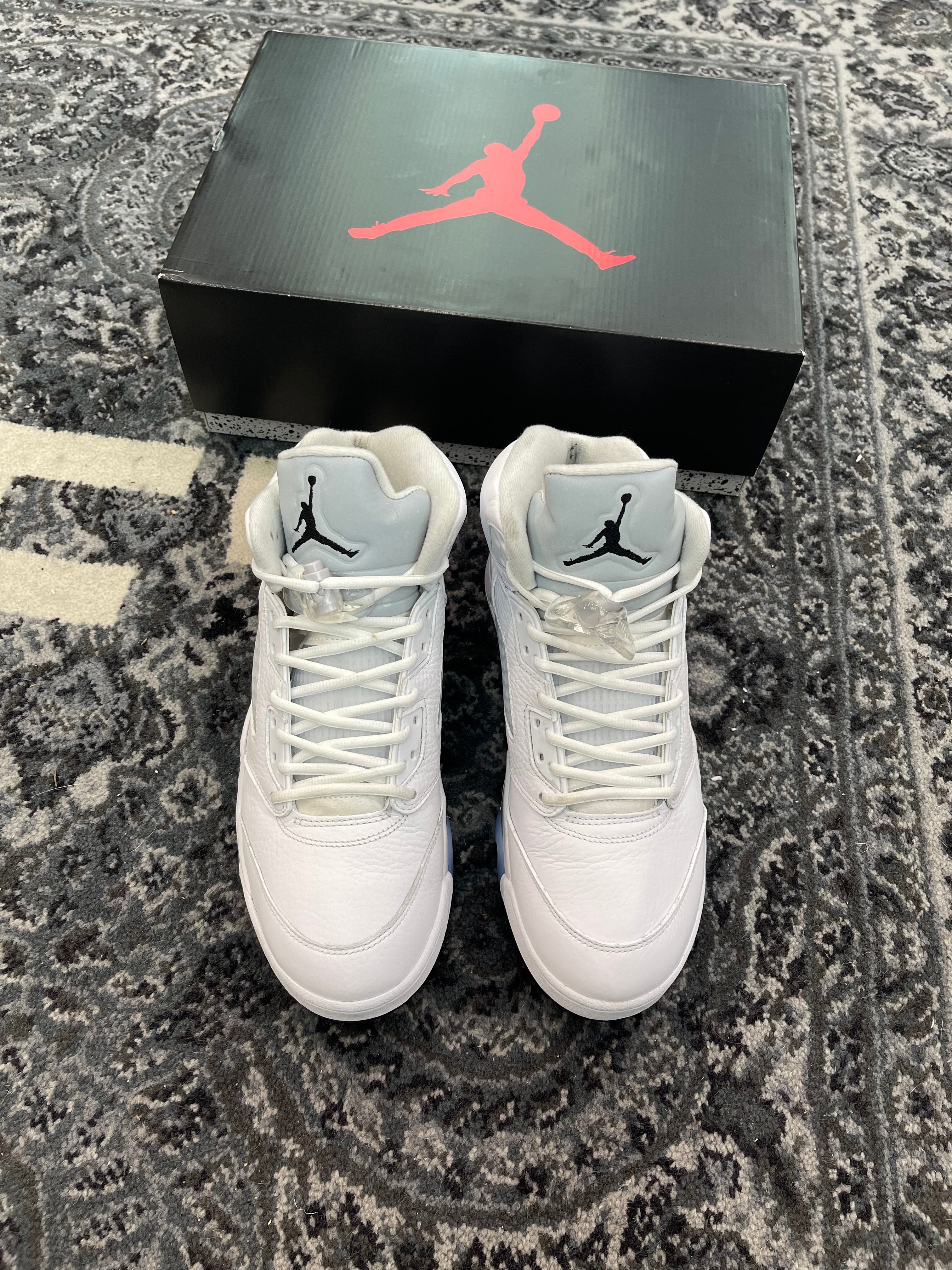 Jordan 5 “White Metallic”