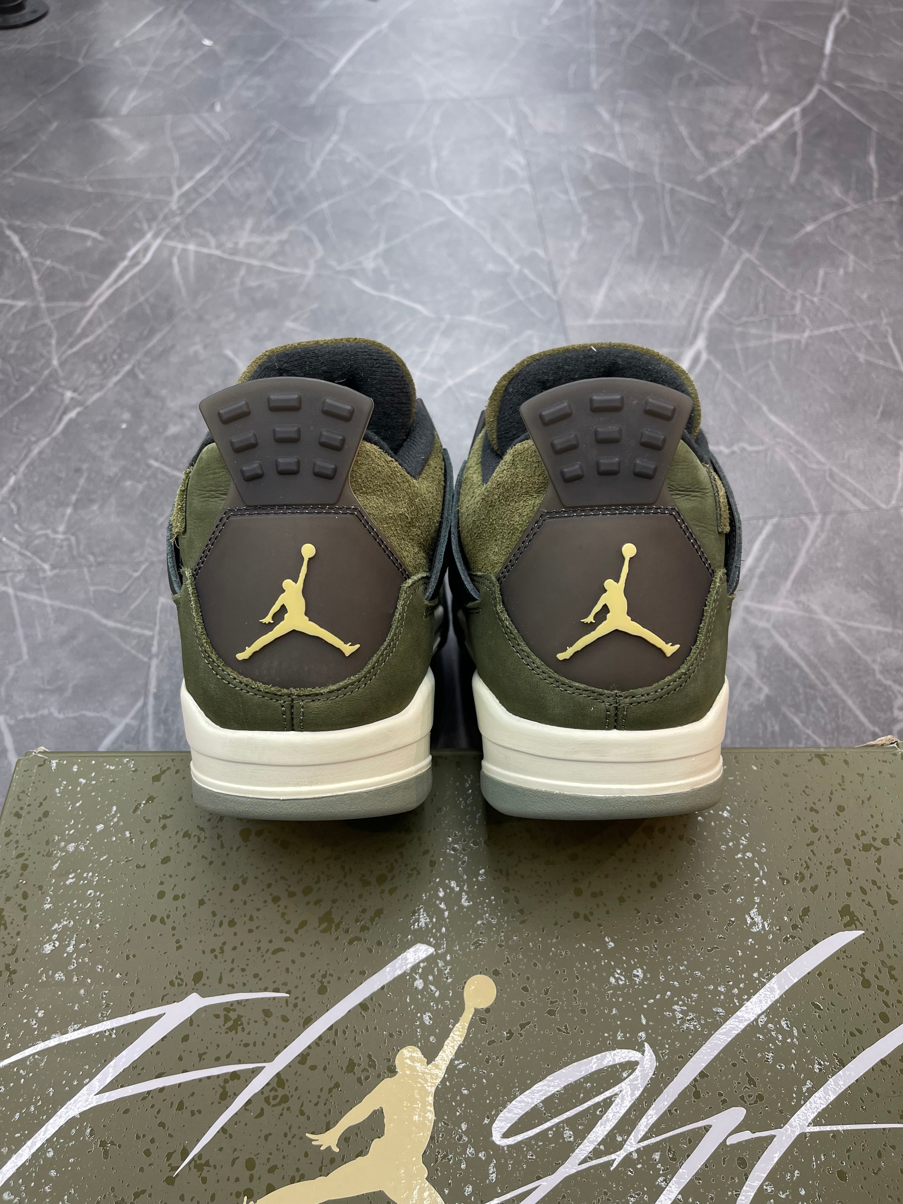 Jordan 4 “Craft Medium Olive”