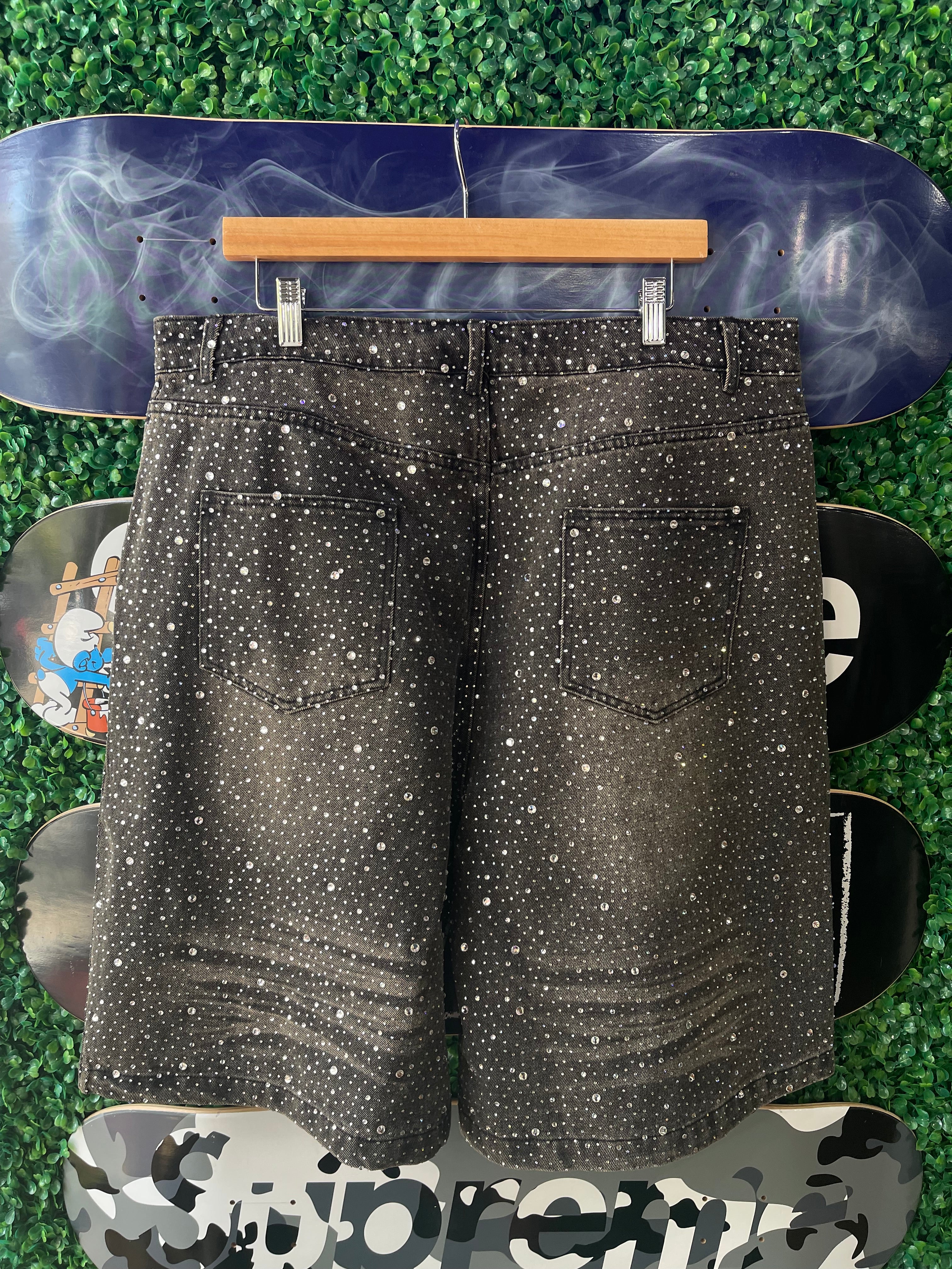 Vale Black Rainstorm Jorts