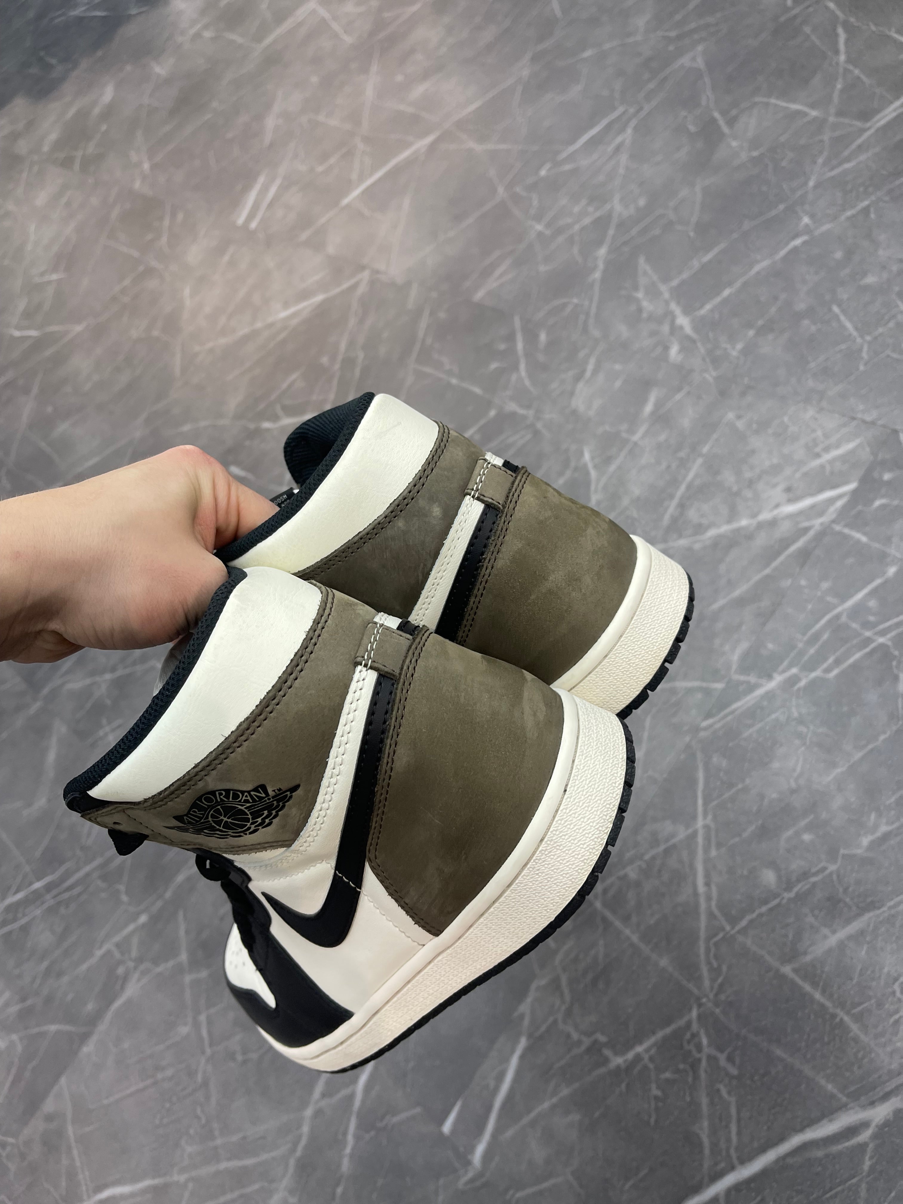 Jordan 1 High “Dark Mocha”