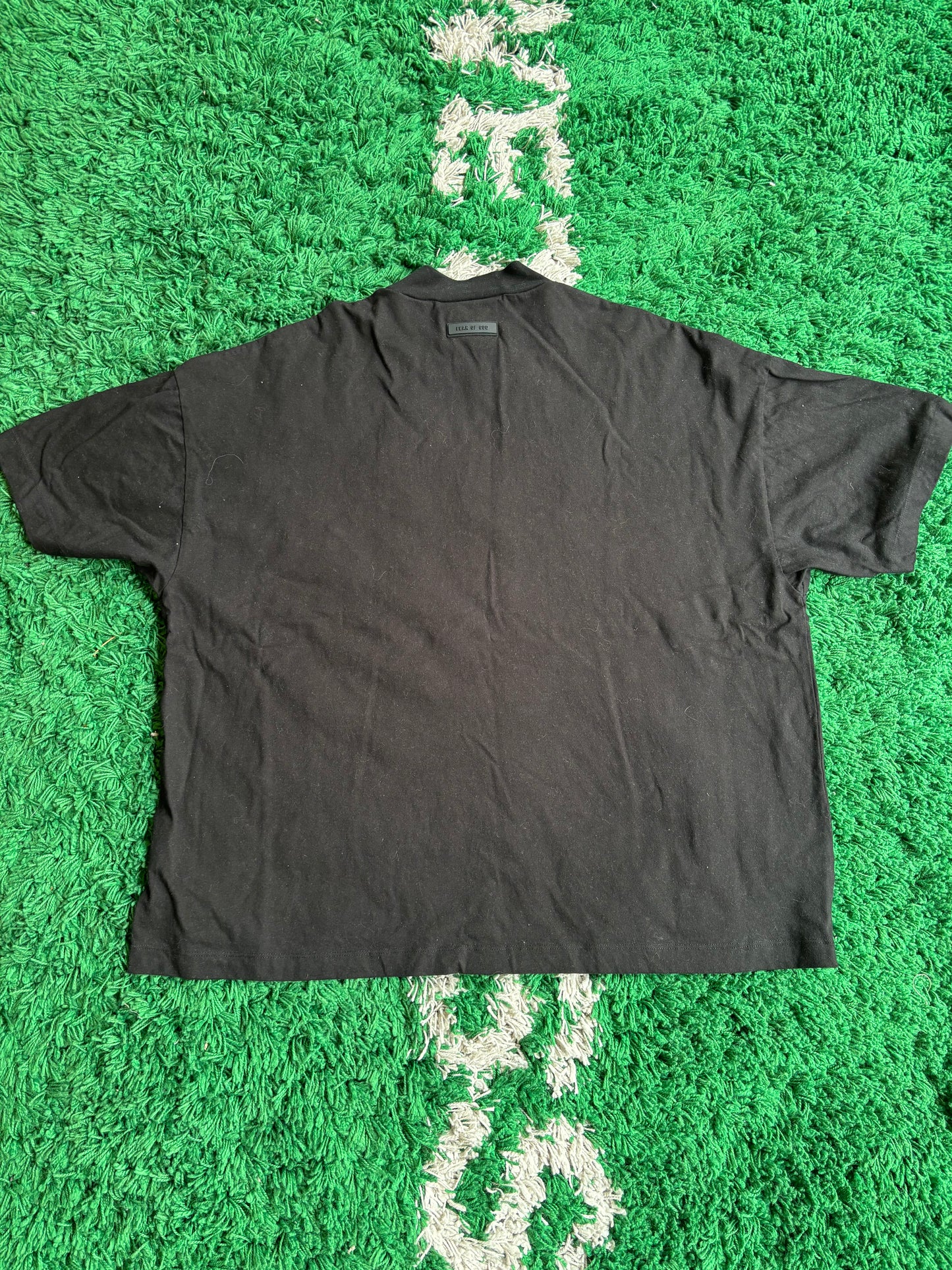 Essentials Arch Logo Tee “Black”