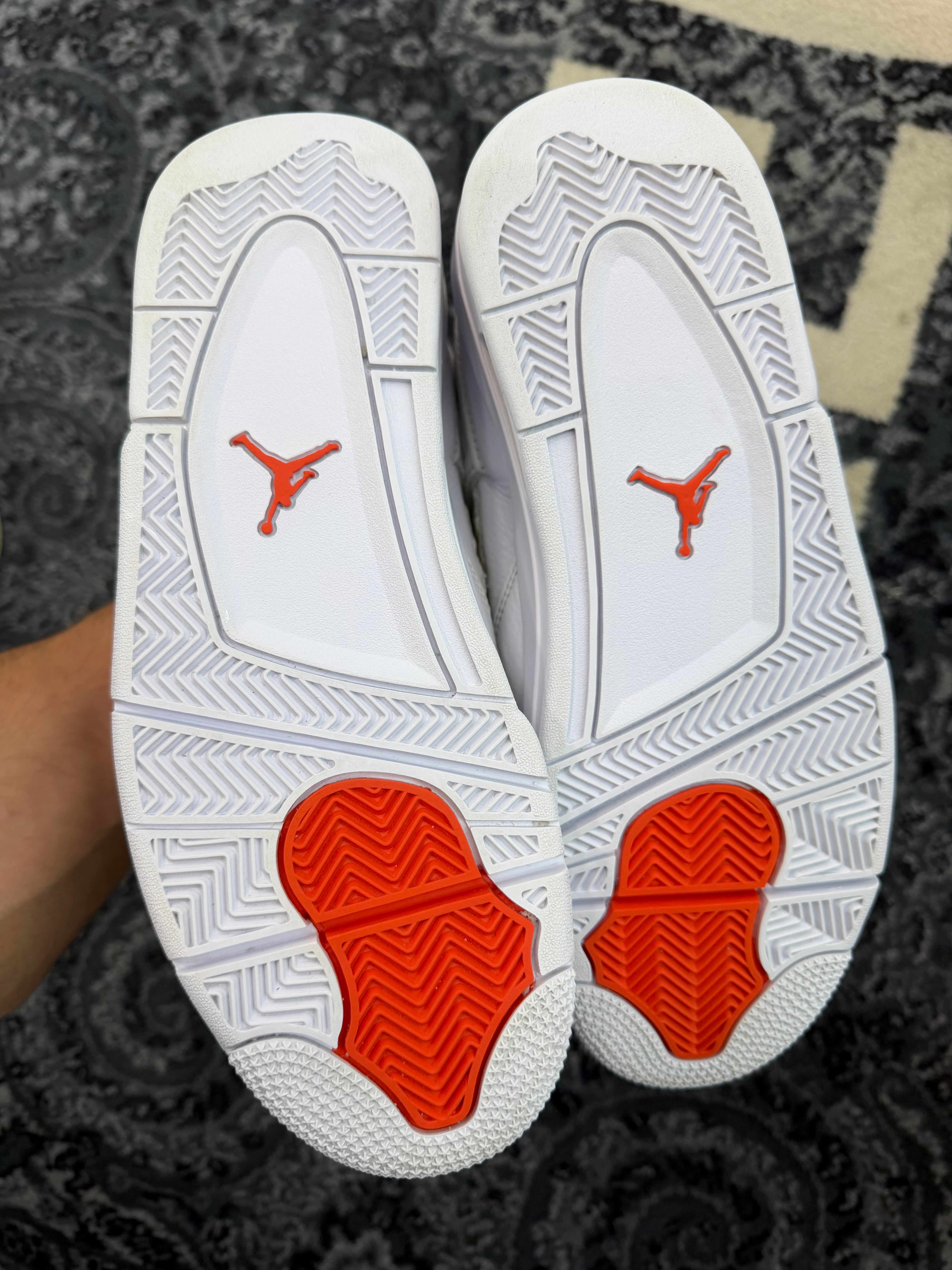 Jordan 4 “Metallic Orange”