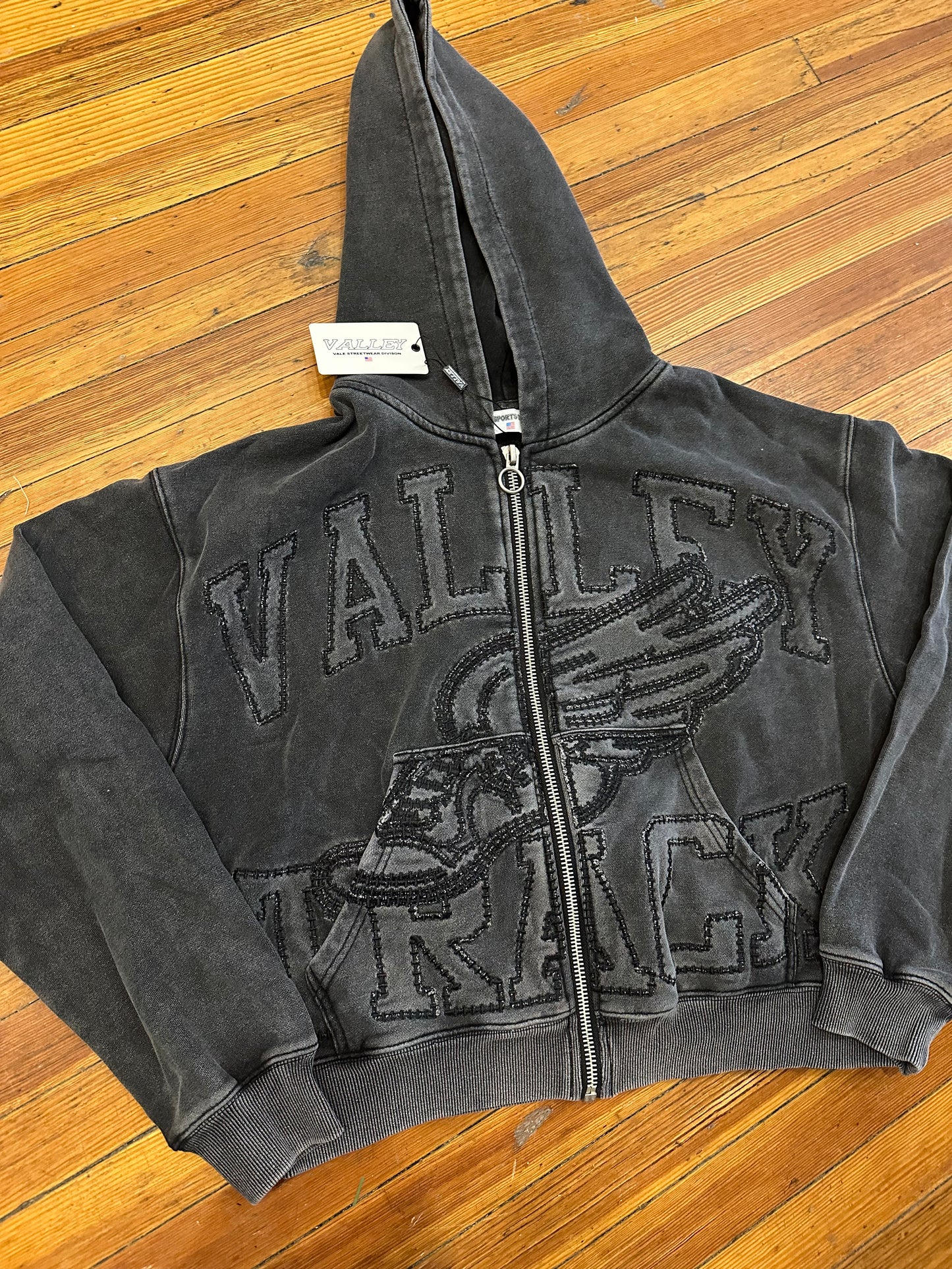 Vale Forever Black Cat Zip Up