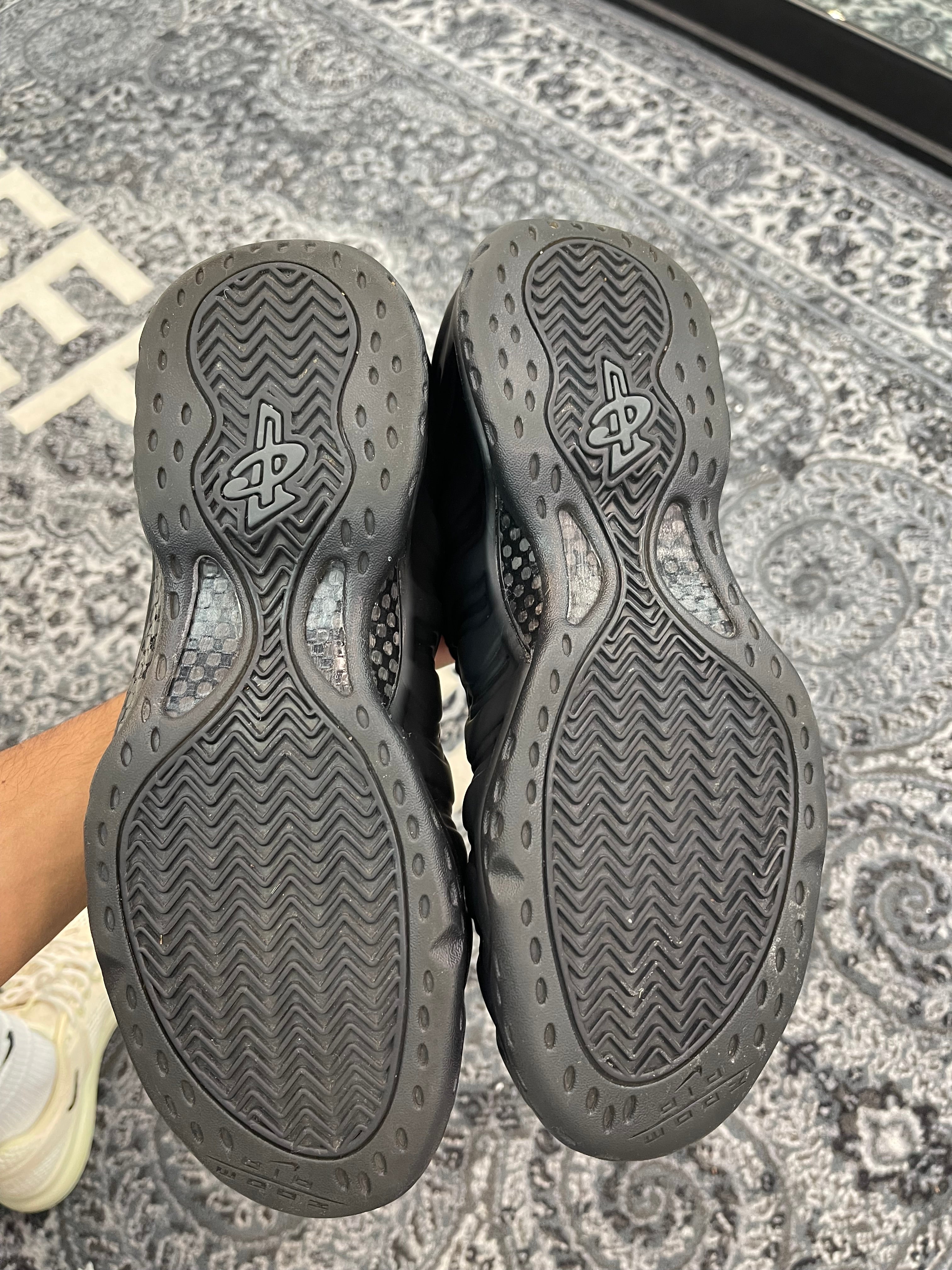 Nike Foamposite One “Anthracite”