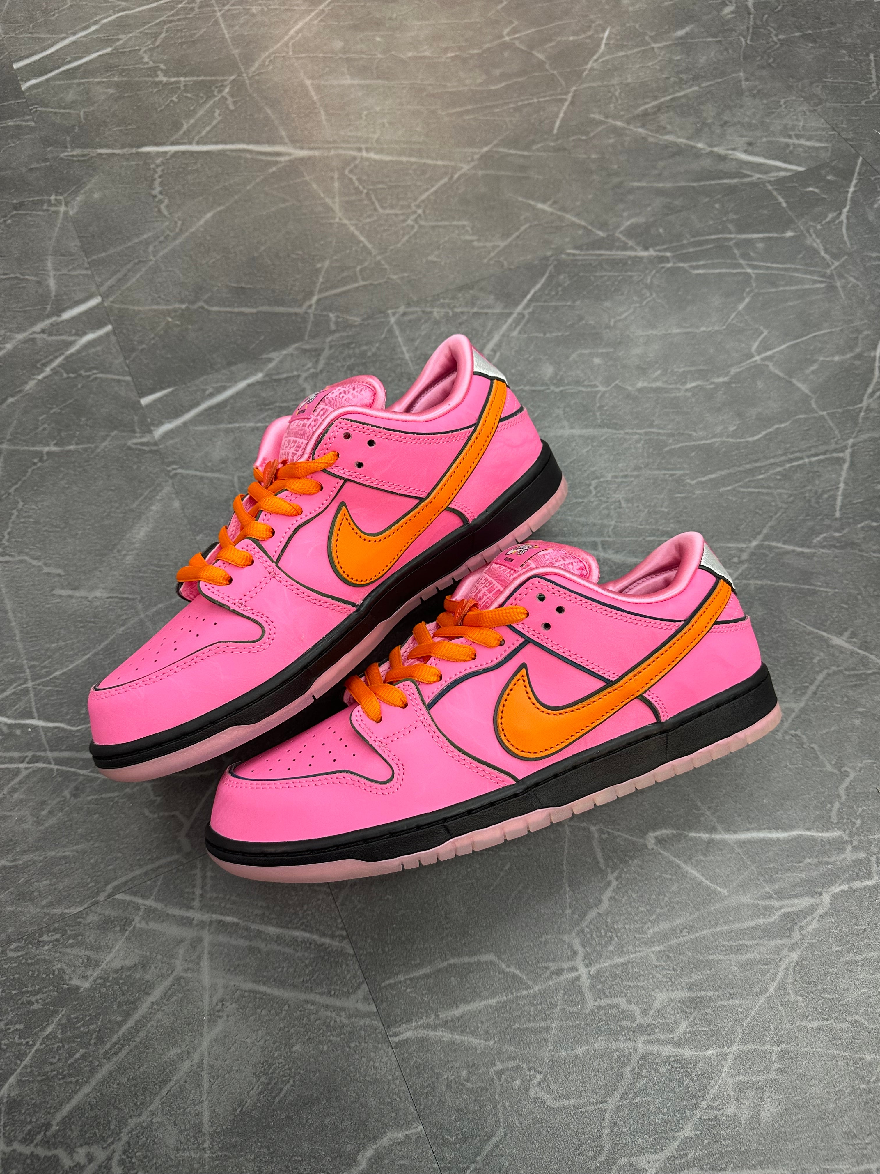 Nike SB Dunk Low x Powerpuff Girls “Blossom”