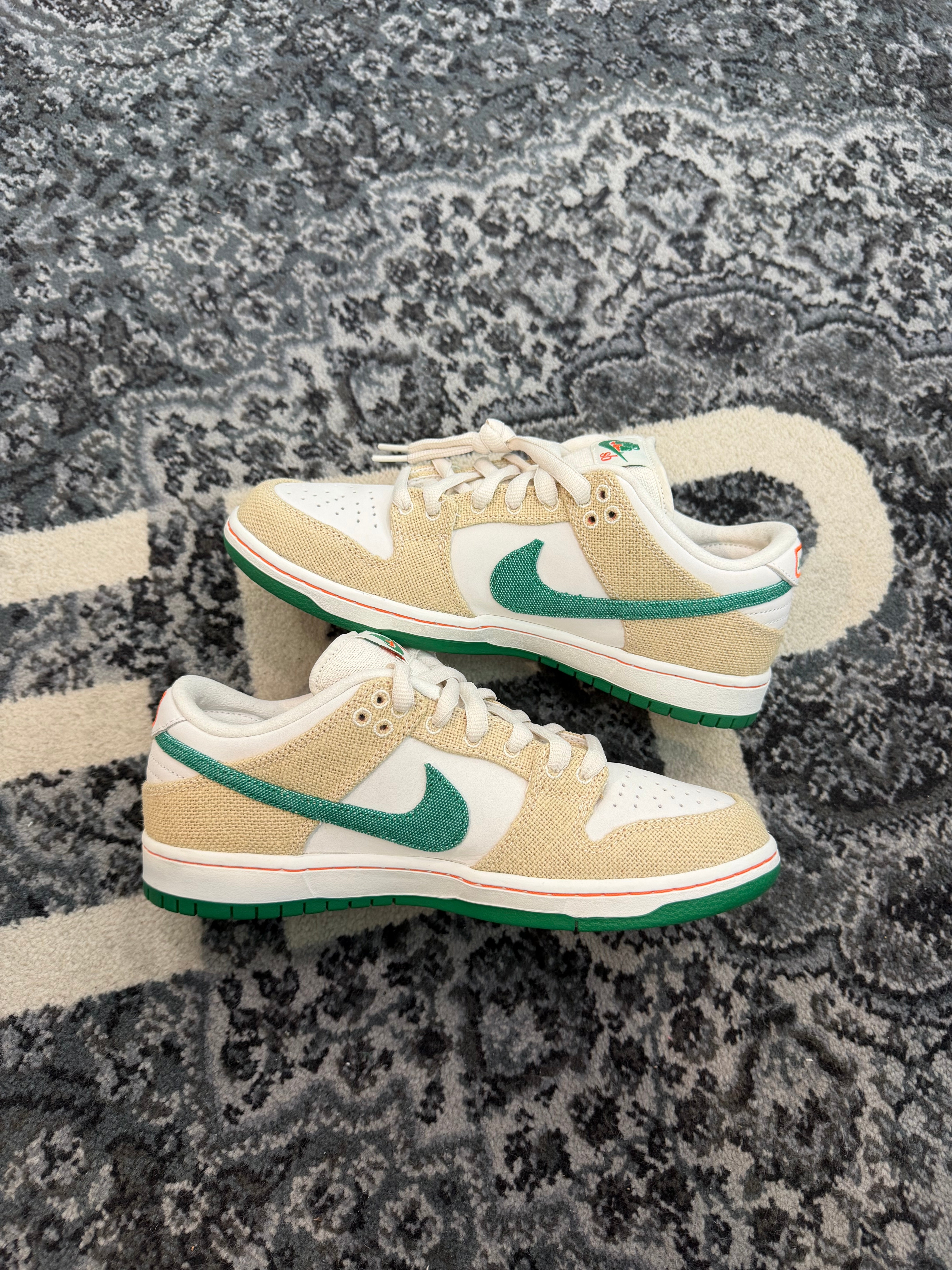 Nike SB Dunk Low “Jarrito”