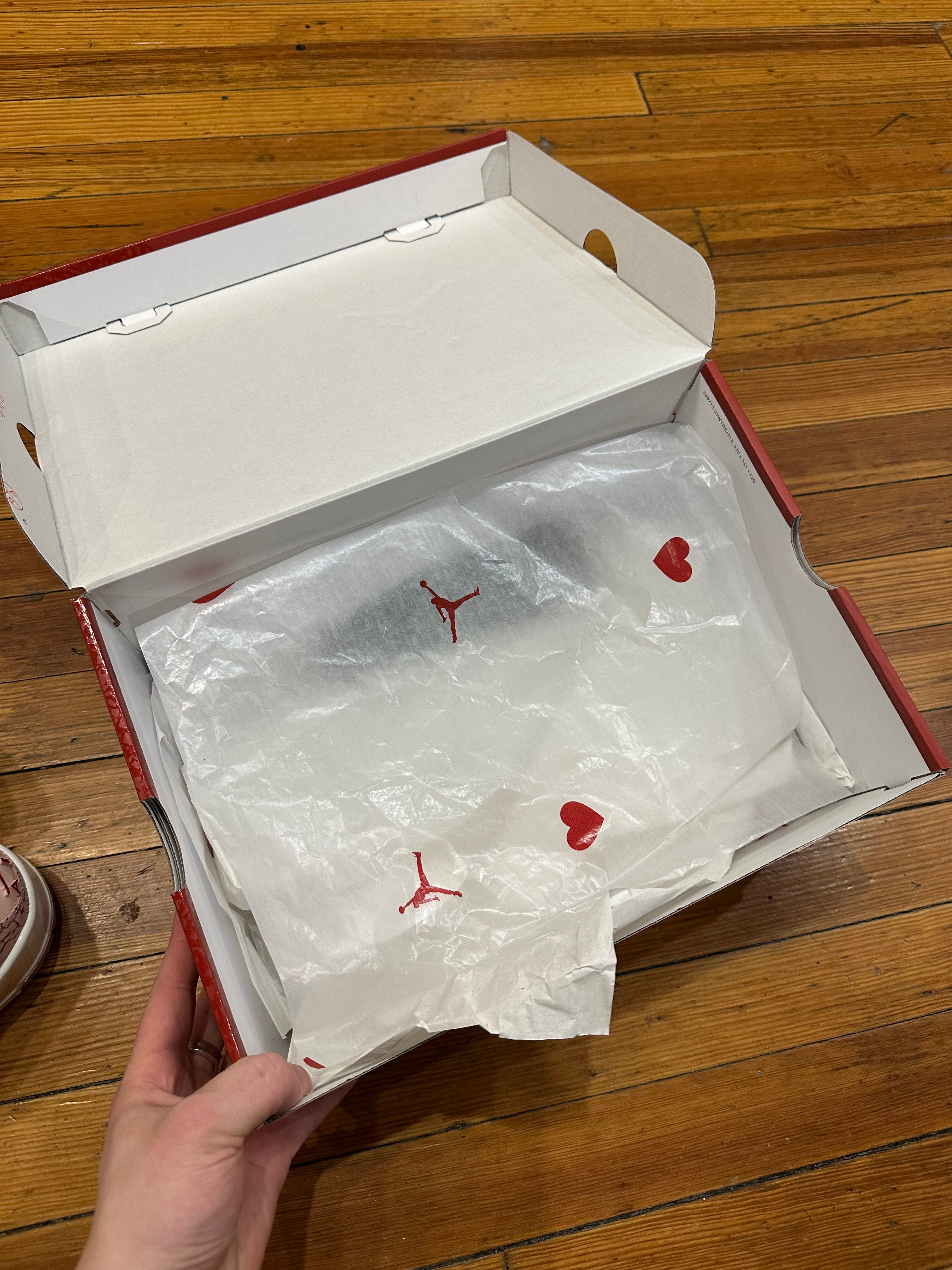 Jordan 3 “Valentine’s Day” Treat Yourself