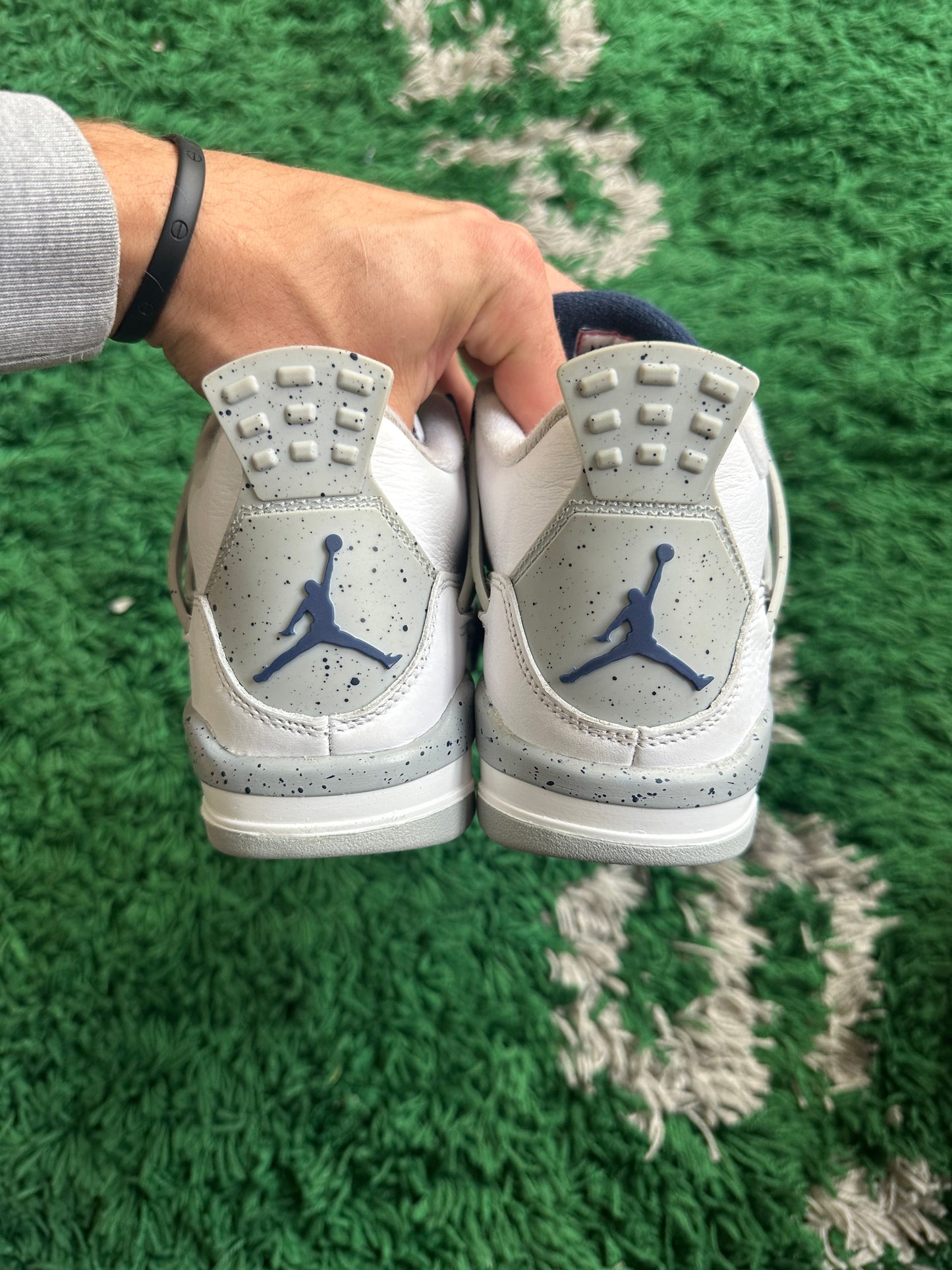 Jordan 4 “Midnight Navy”