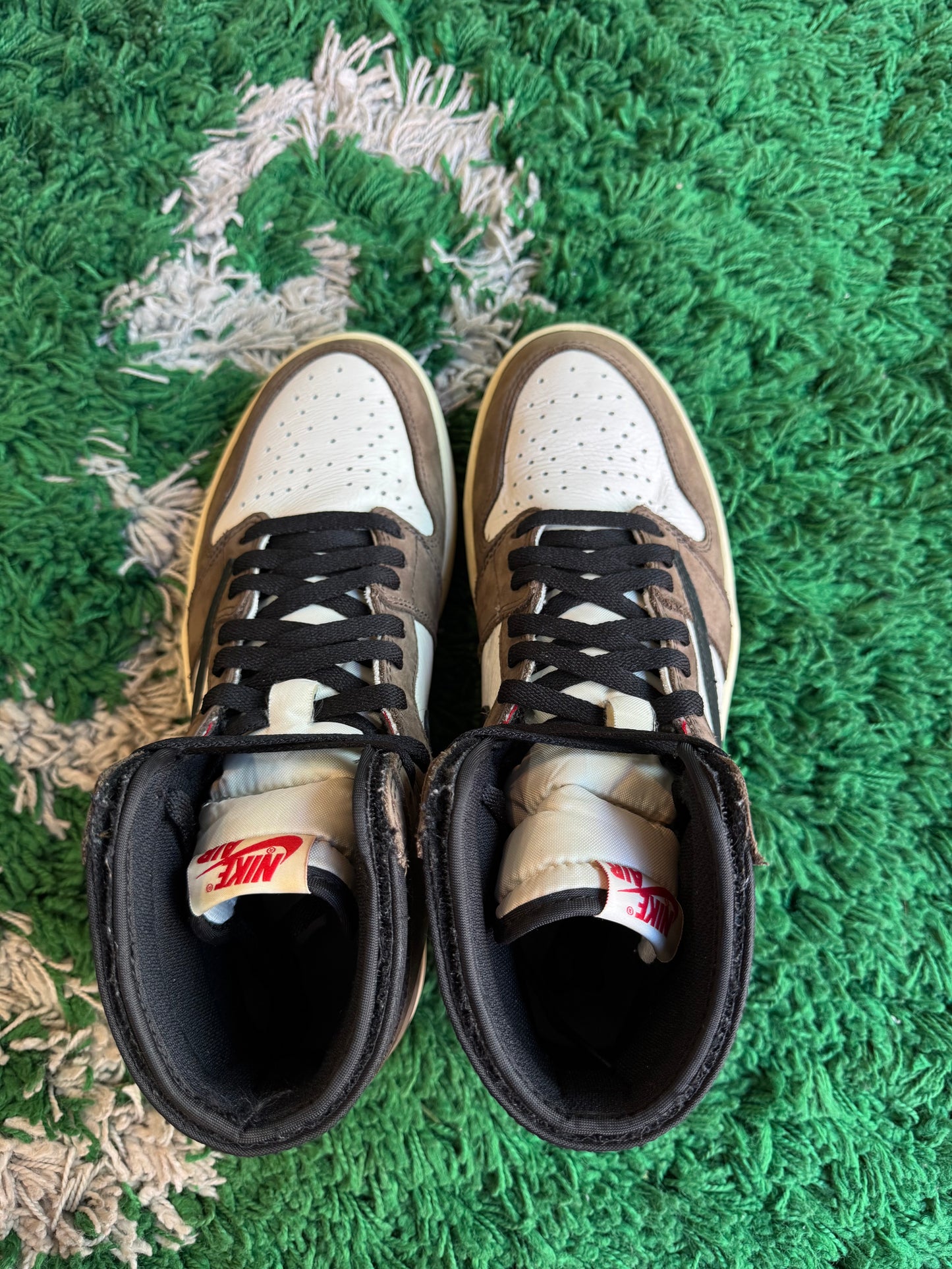 Jordan 1 High x Travis Scott “Mocha”