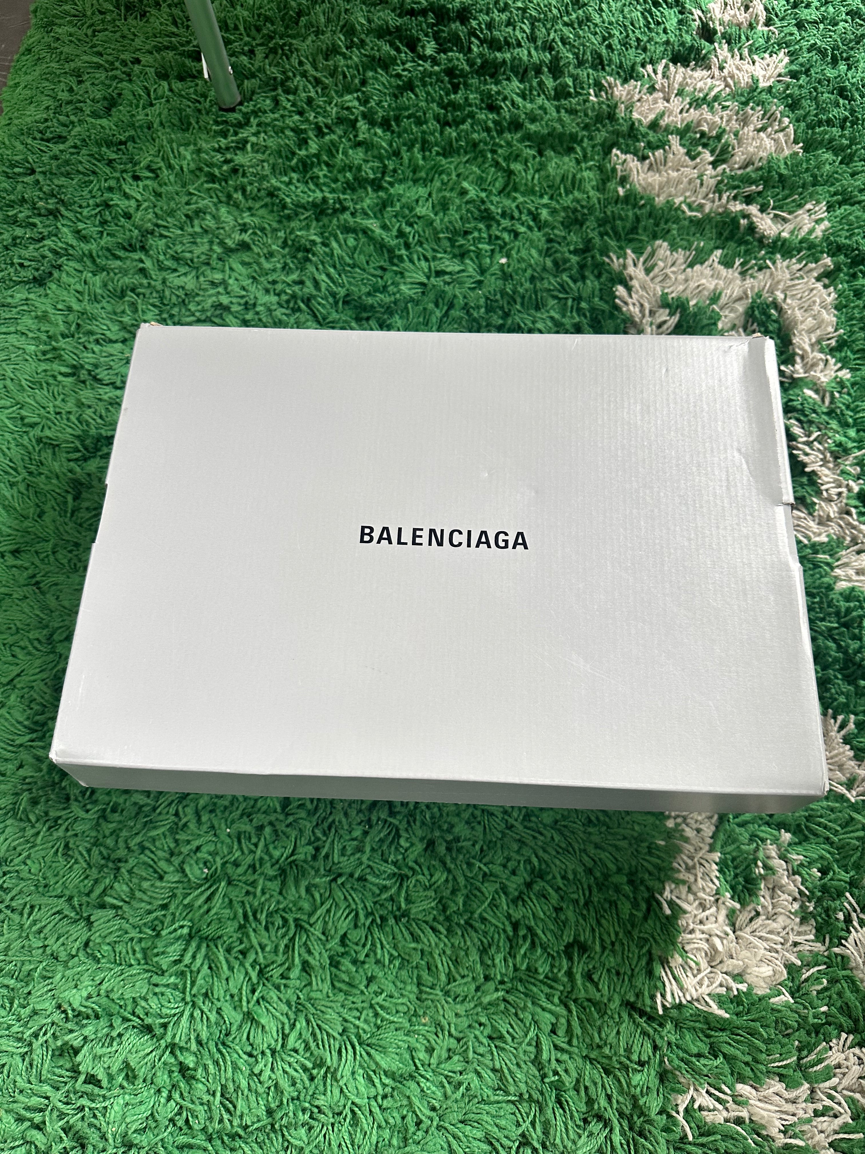 Balenciaga Runner “All Black”