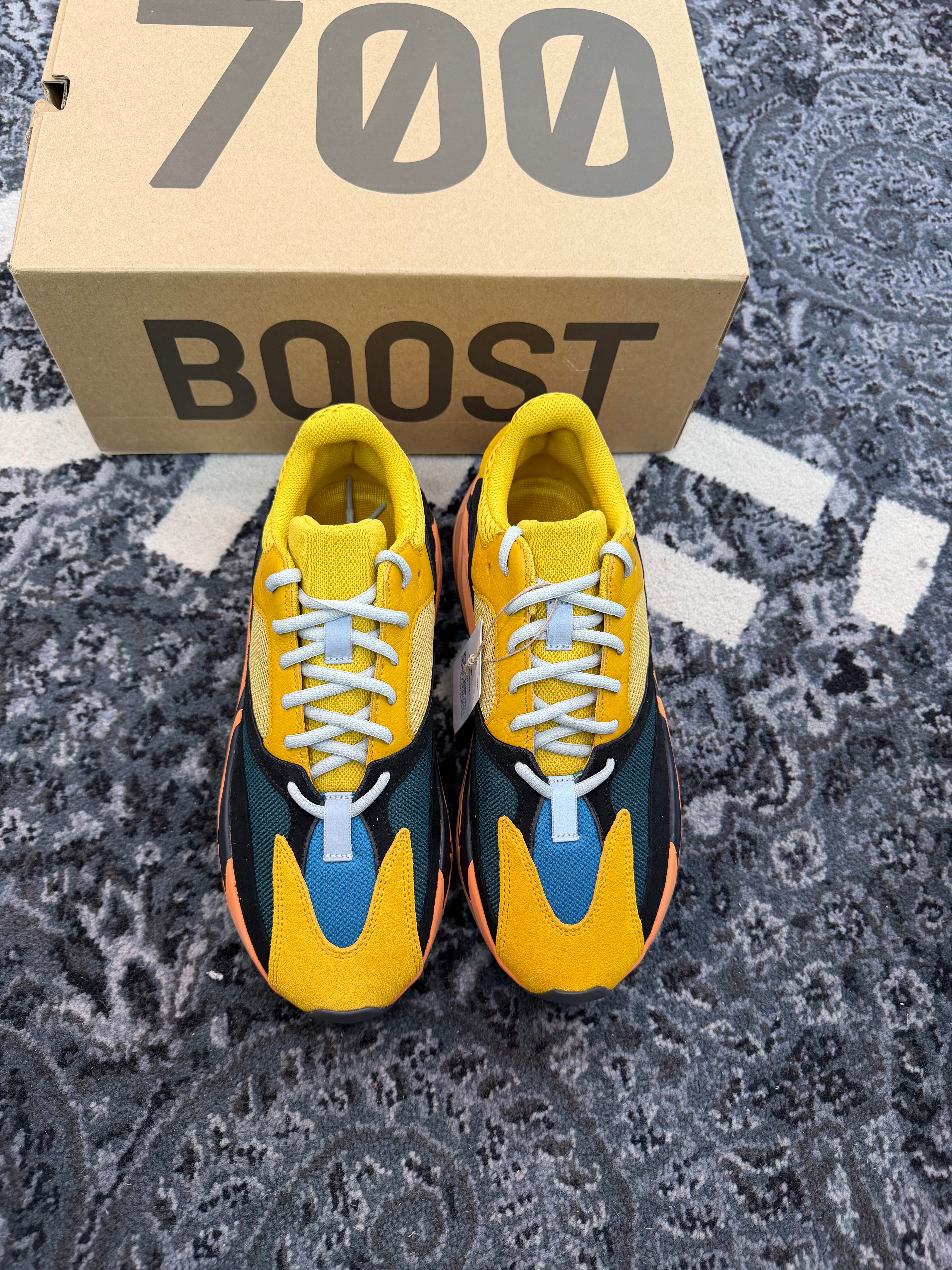 Yeezy 700 “Sun”