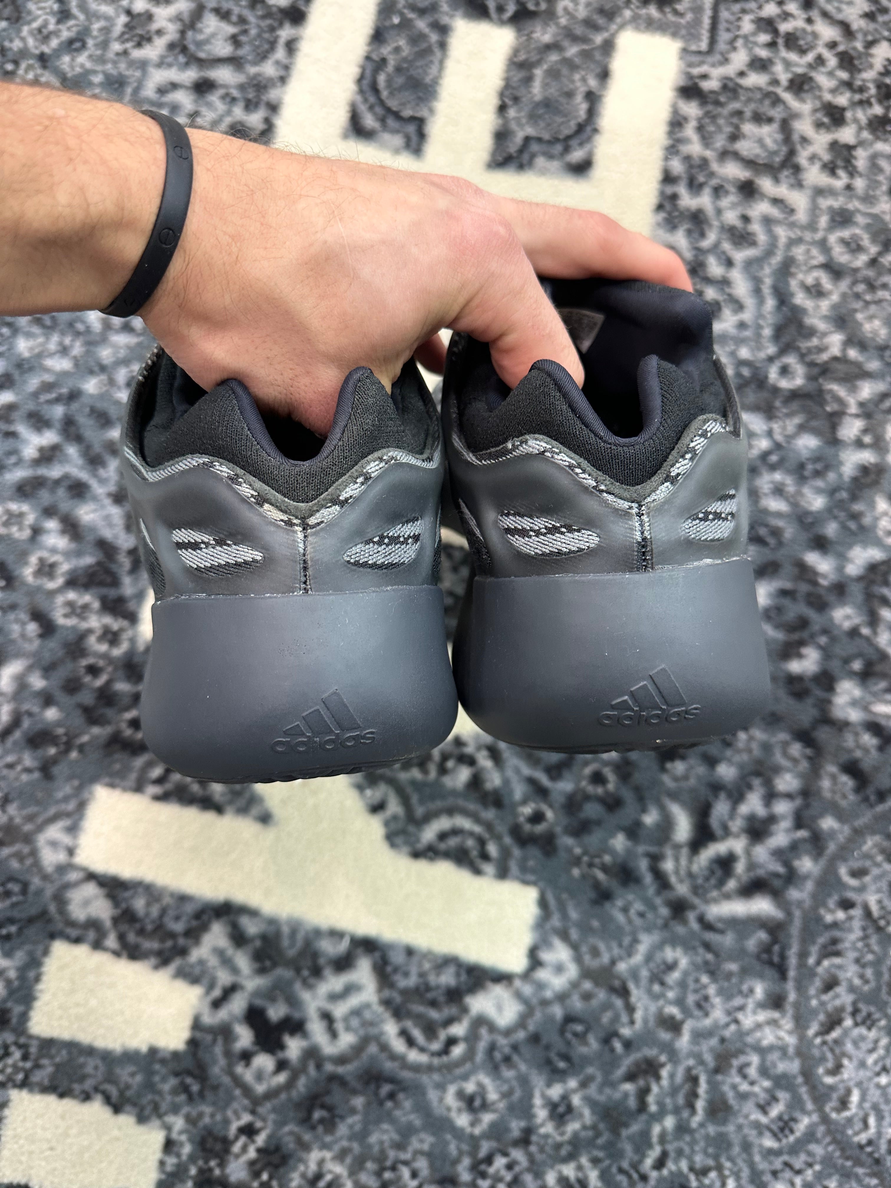 Yeezy 700 “Dark Glow”