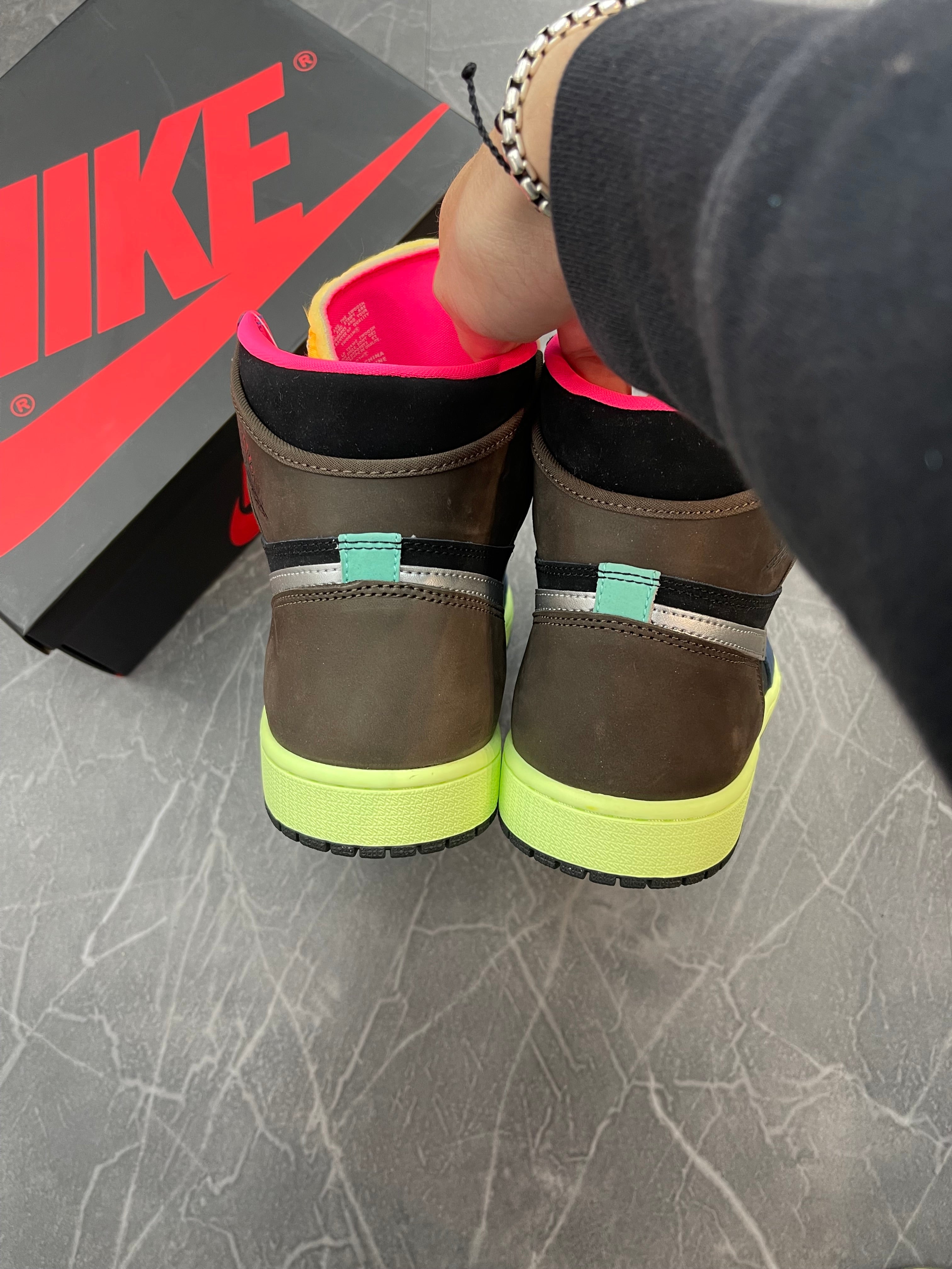 Jordan 1 High “Tokyo Biohack”