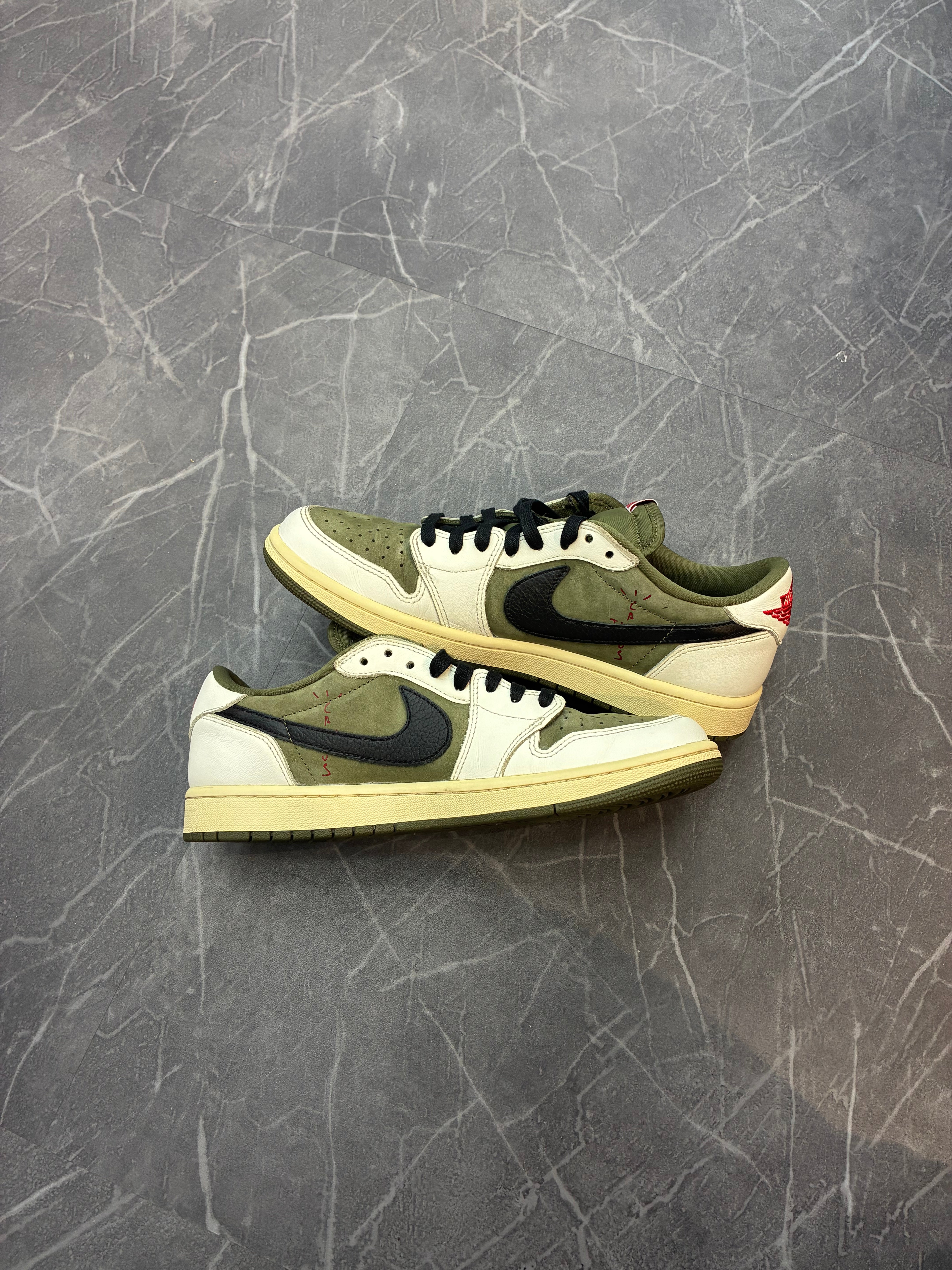Travis Scott Jordan 1 Low “Medium Olive”