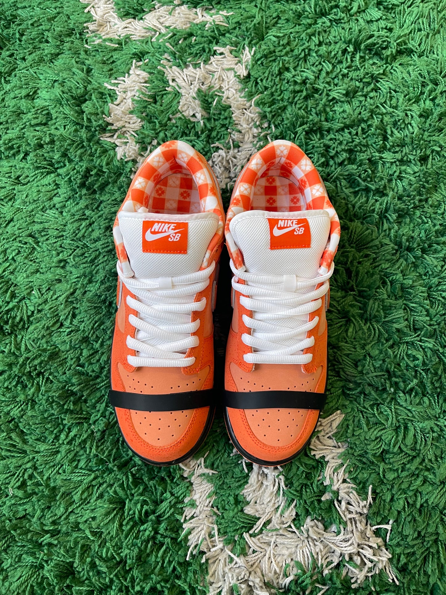 Nike SB Dunk Low “Orange Lobster”