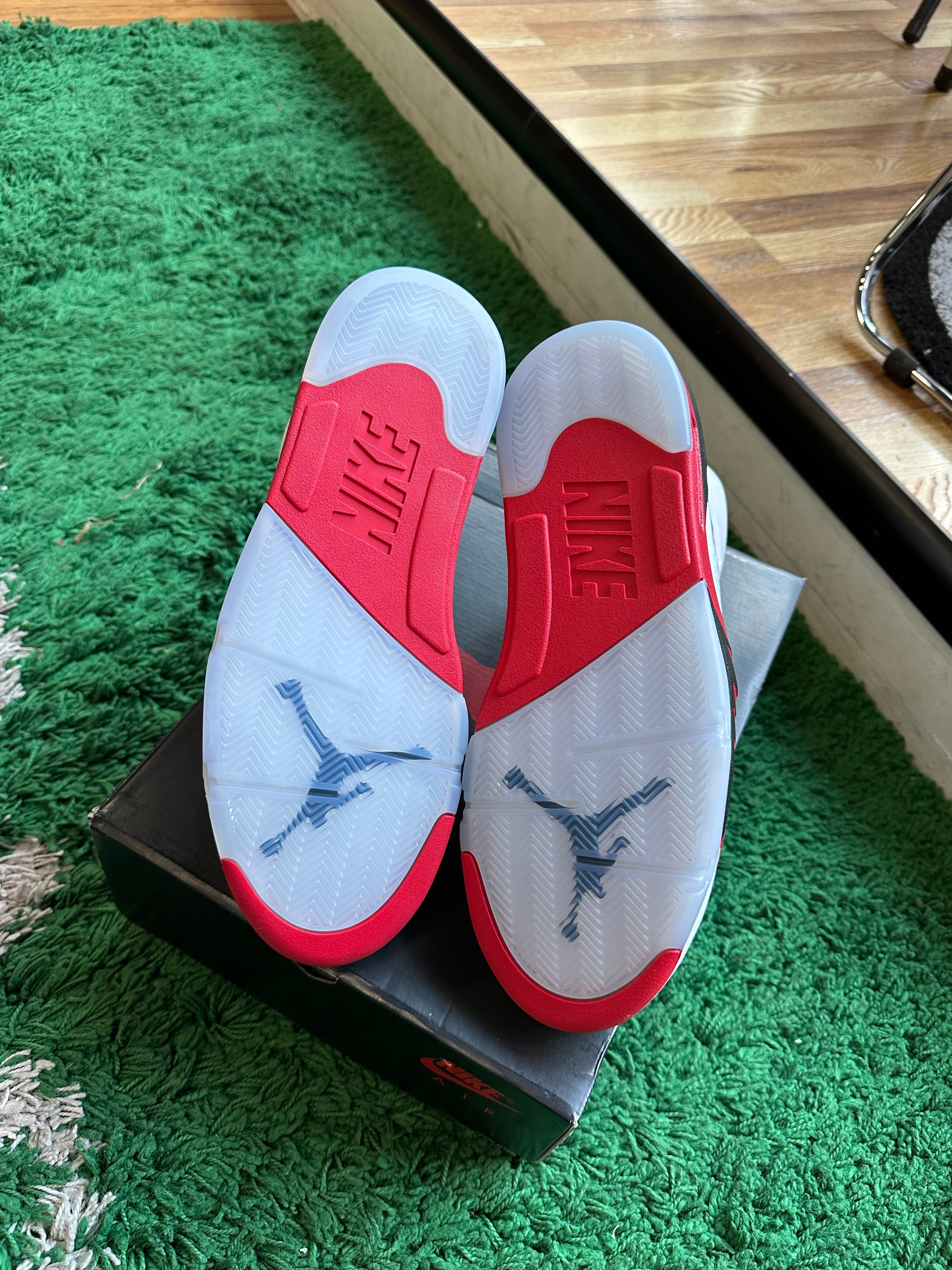 Jordan 5 “Fire Red Black Tongue”