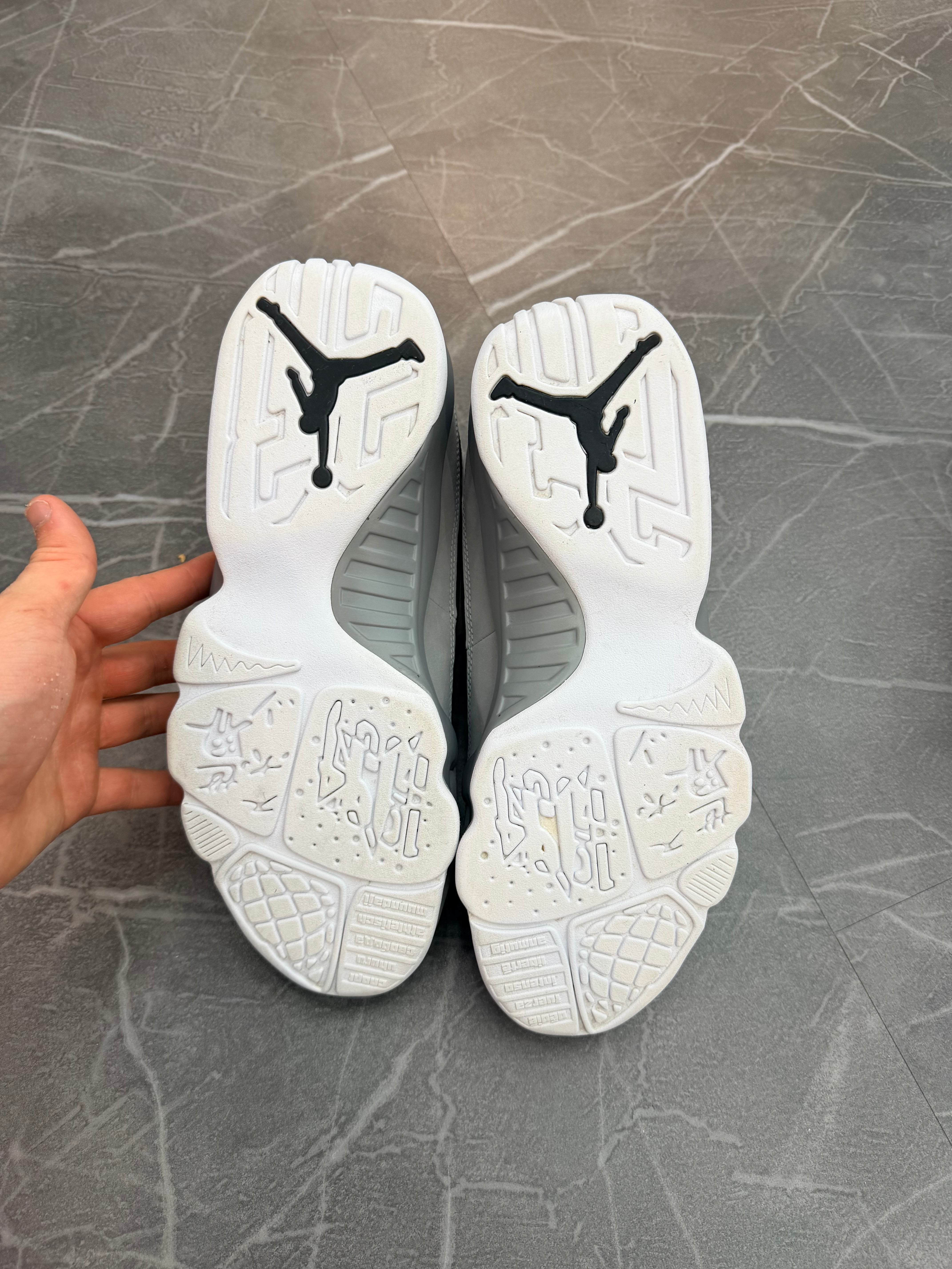 Jordan 9 “Particle Grey”