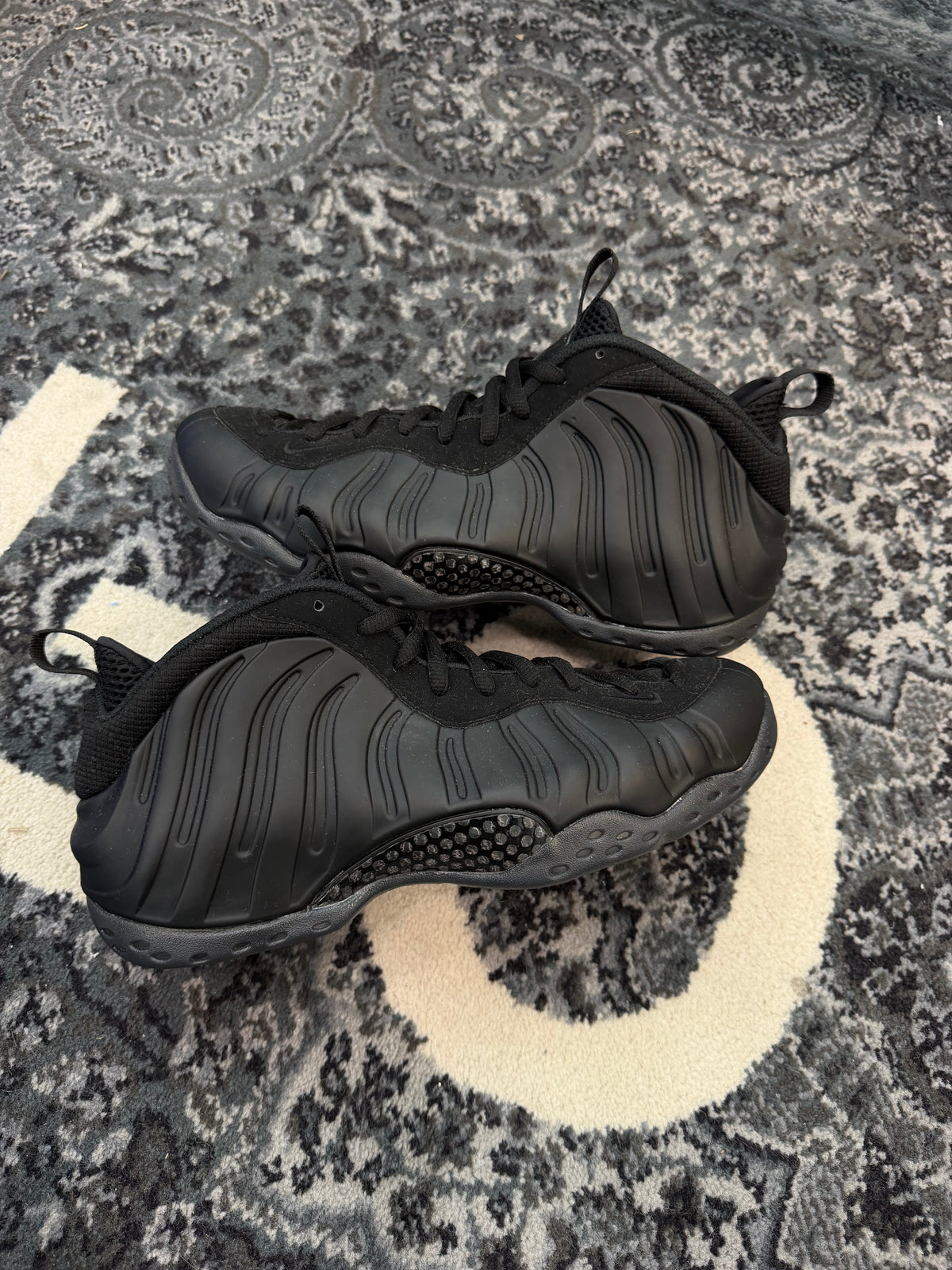 Nike Air Foamposite “Anthracite” (2023)